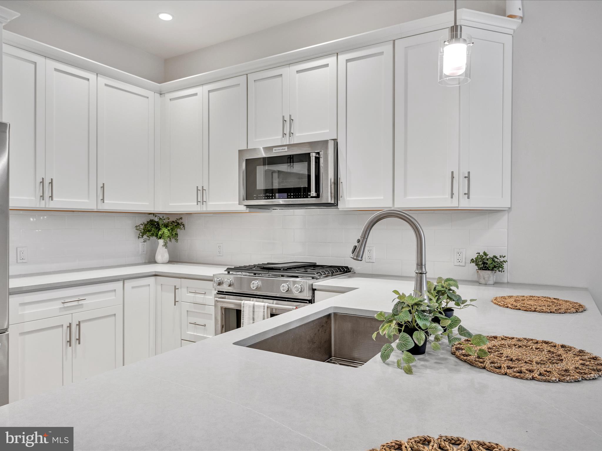 575 SOUTH CONDOS - Residential