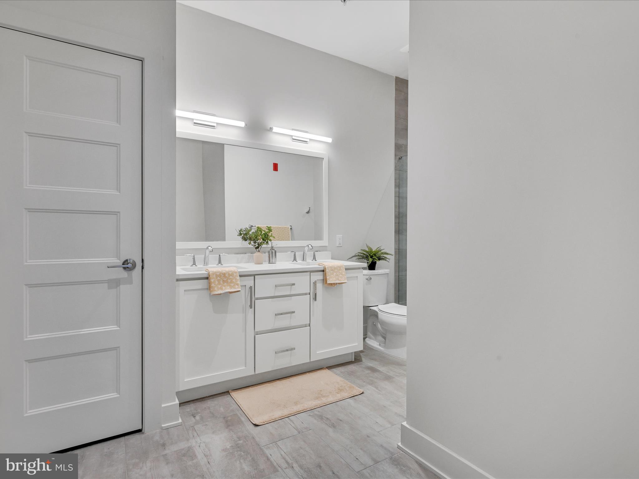 575 SOUTH CONDOS - Residential