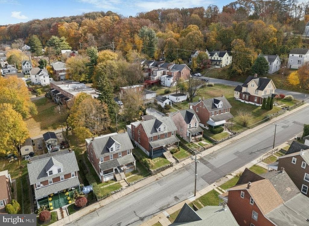 Photo of 139 S 4th Avenue, COATESVILLE, PA 19320 (MLS # PACT2109908)