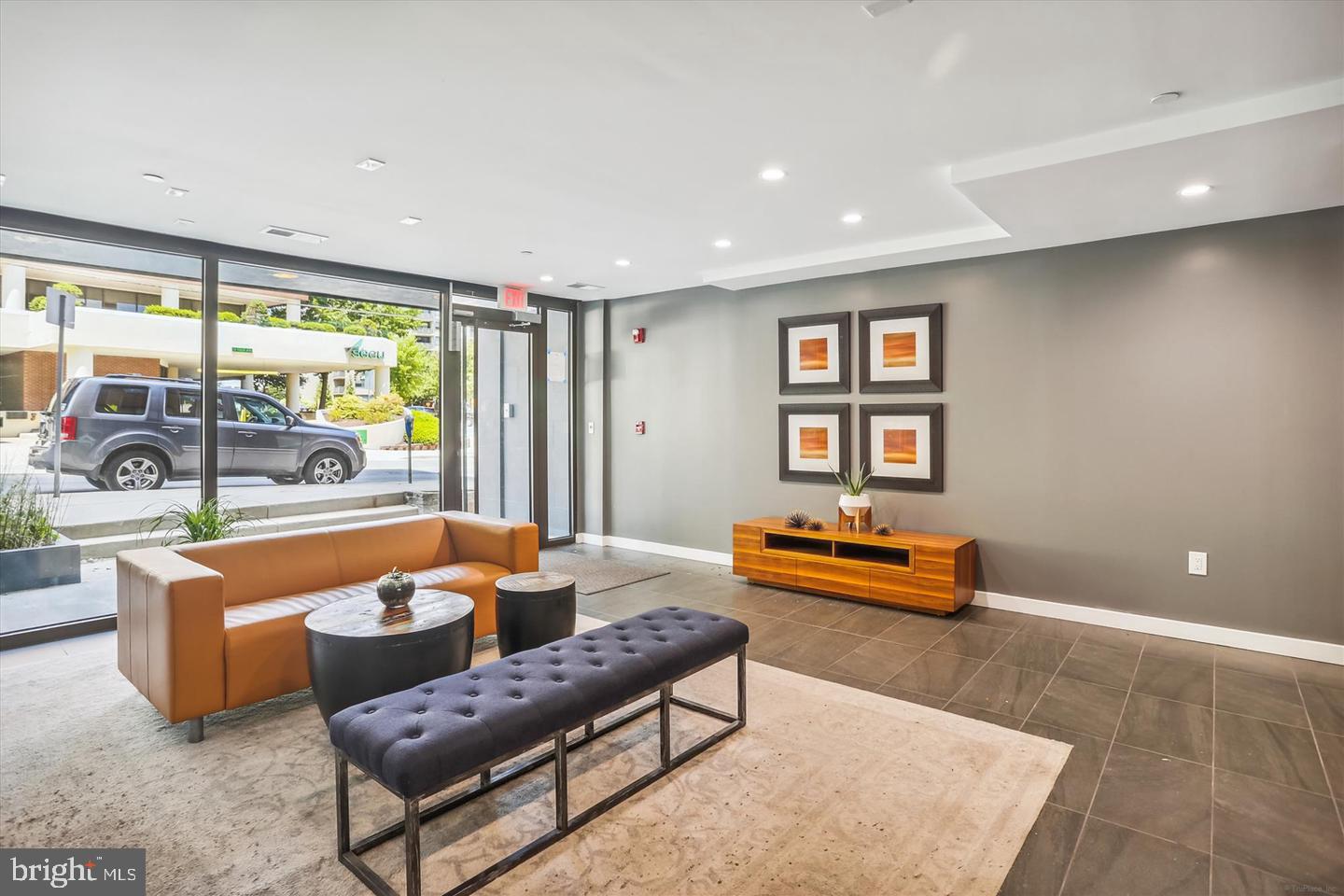 700 ROEDER ROAD 401