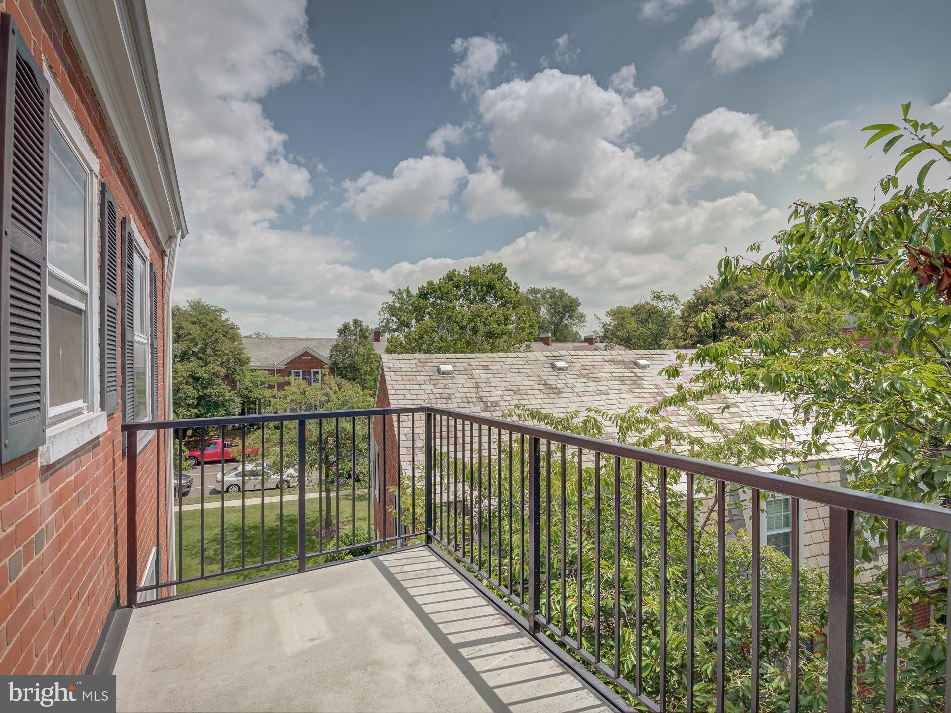 FAIRLINGTON VILLAGES - Residential Lease