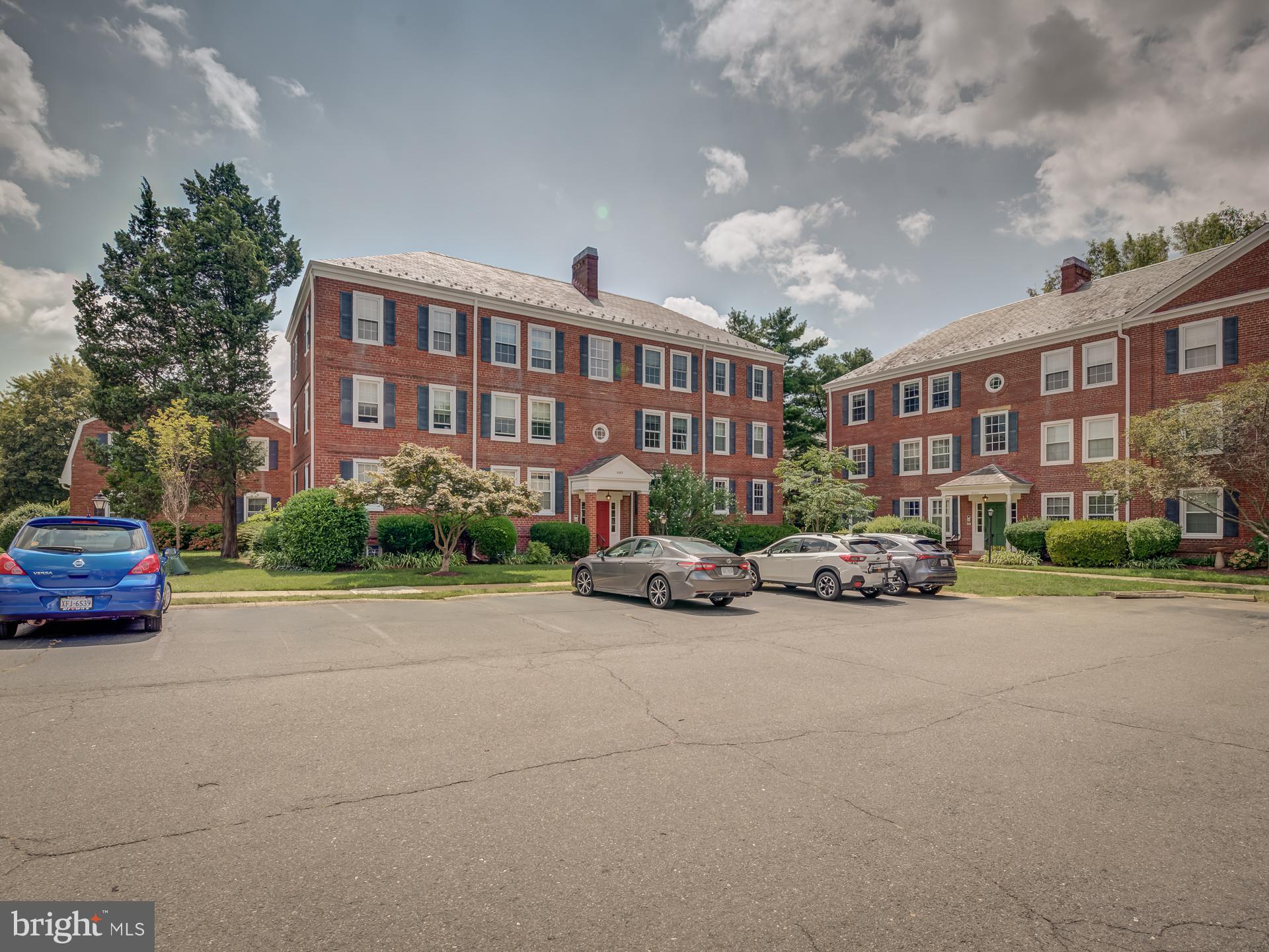 FAIRLINGTON VILLAGES - Residential Lease