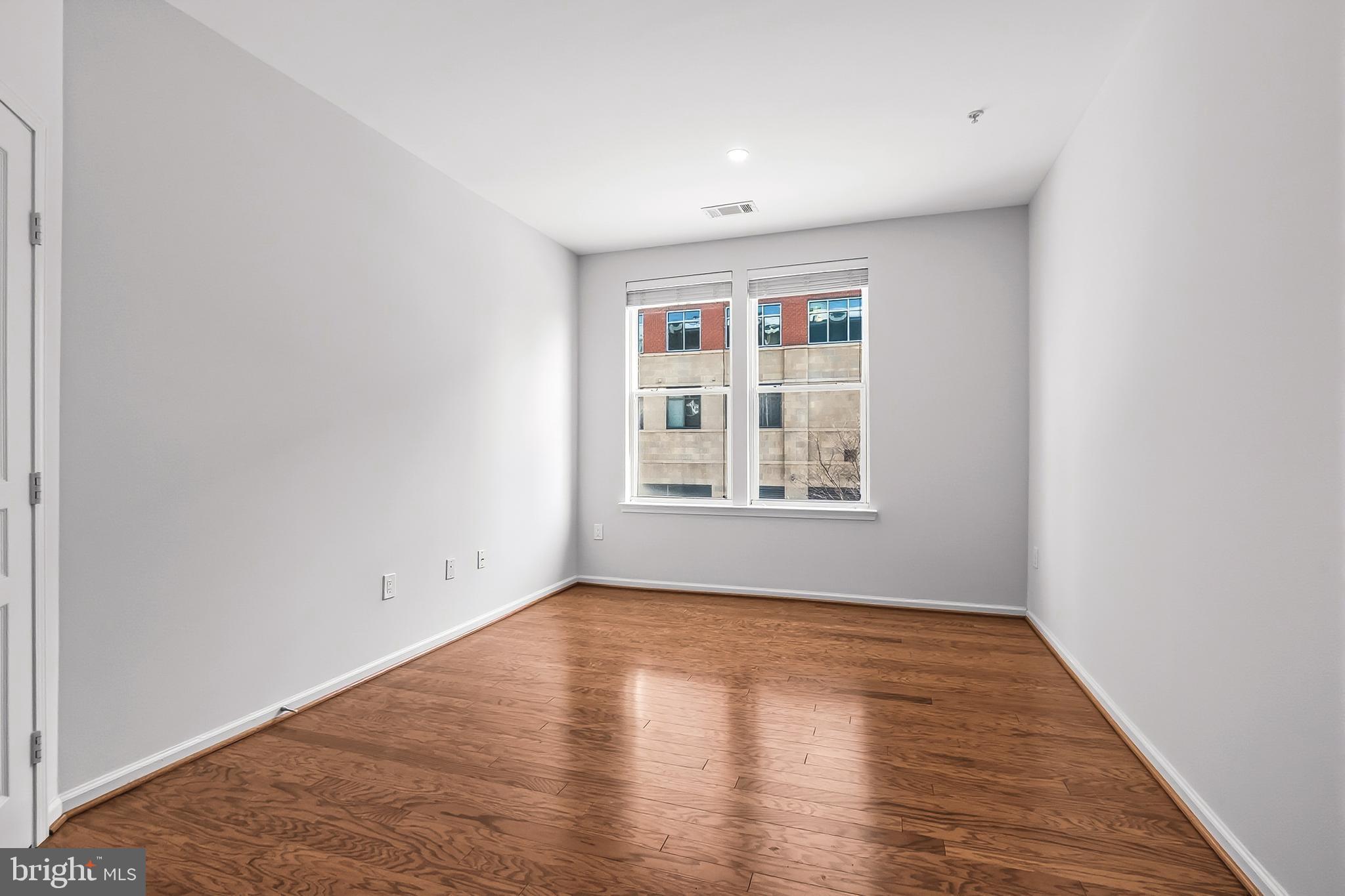 MARKET STREET AT TOWN CENTER - Residential