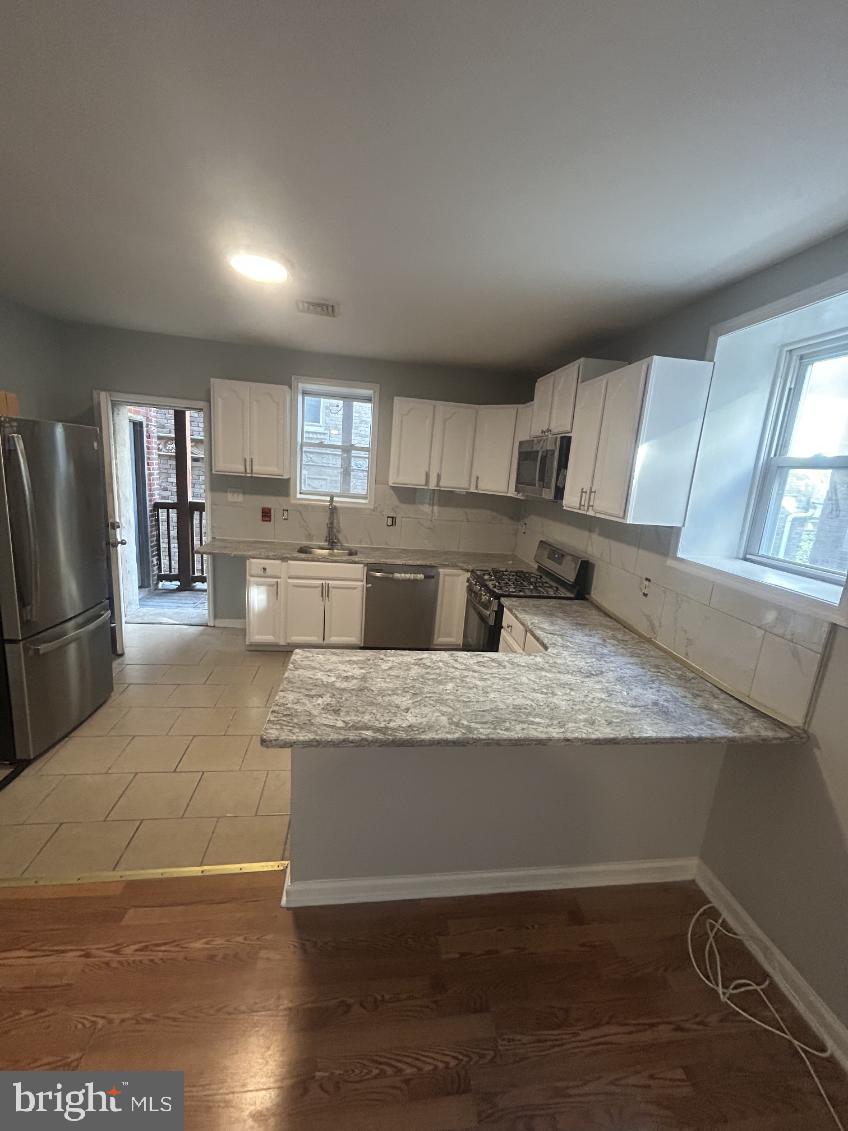 PHILADELPHIA (SOUTHWEST) - Residential Lease