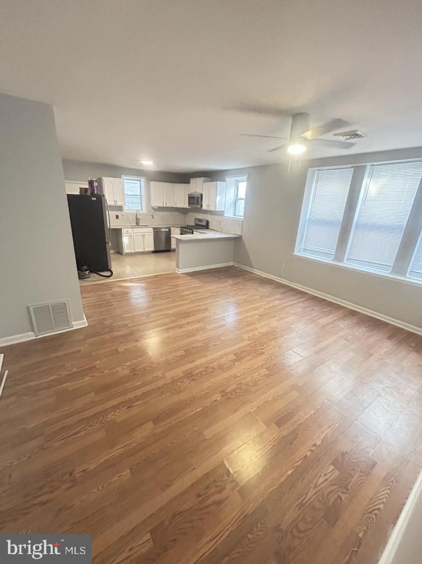 PHILADELPHIA (SOUTHWEST) - Residential Lease