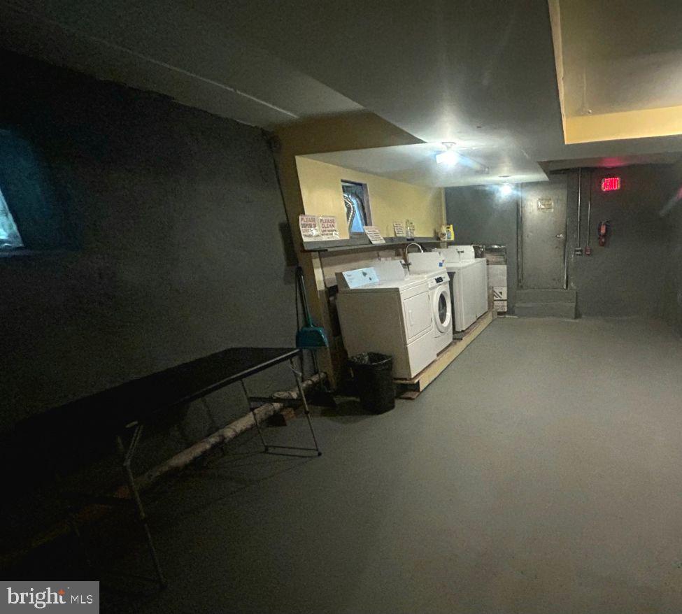 PHILADELPHIA (SOUTHWEST) - Residential Lease