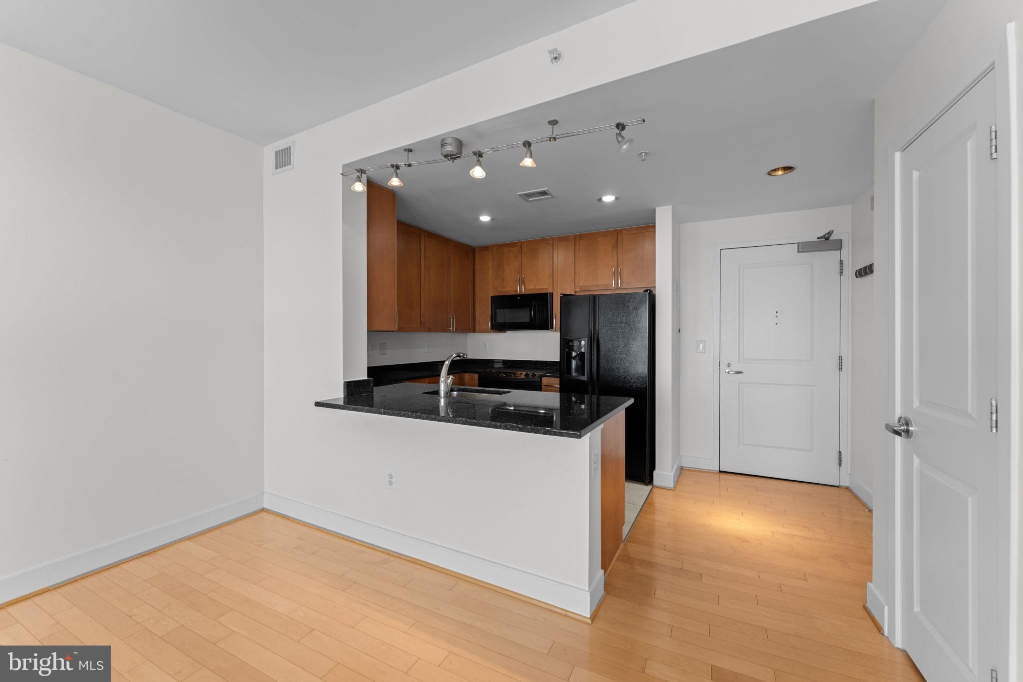 4101 ALBEMARLE STREET NW 529