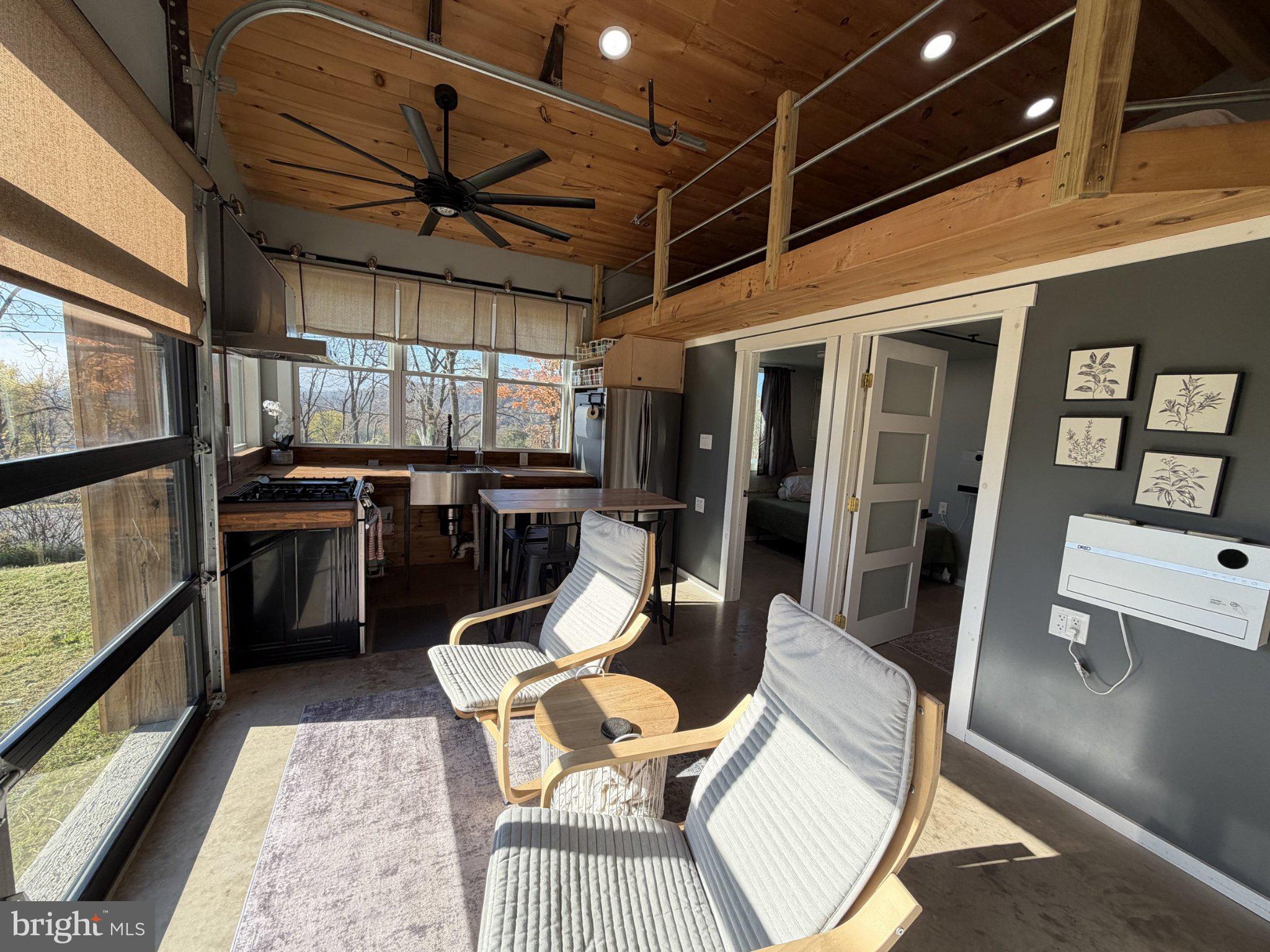 318 BERRY ROAD