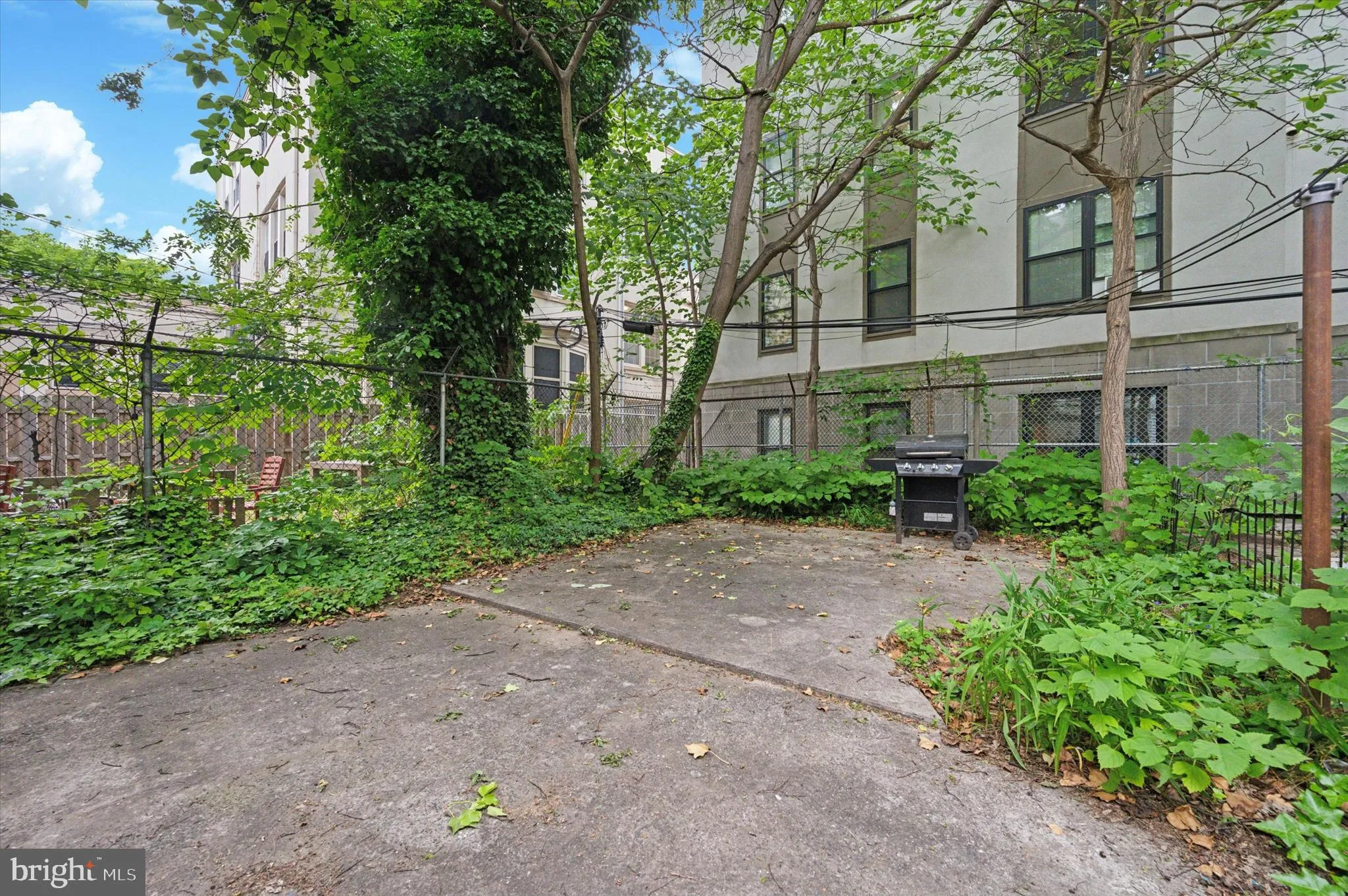 Philadelphia, Pennsylvania 19104, United States, 7 Bedrooms Bedrooms, ,3 BathroomsBathrooms,Residential,Active,138350