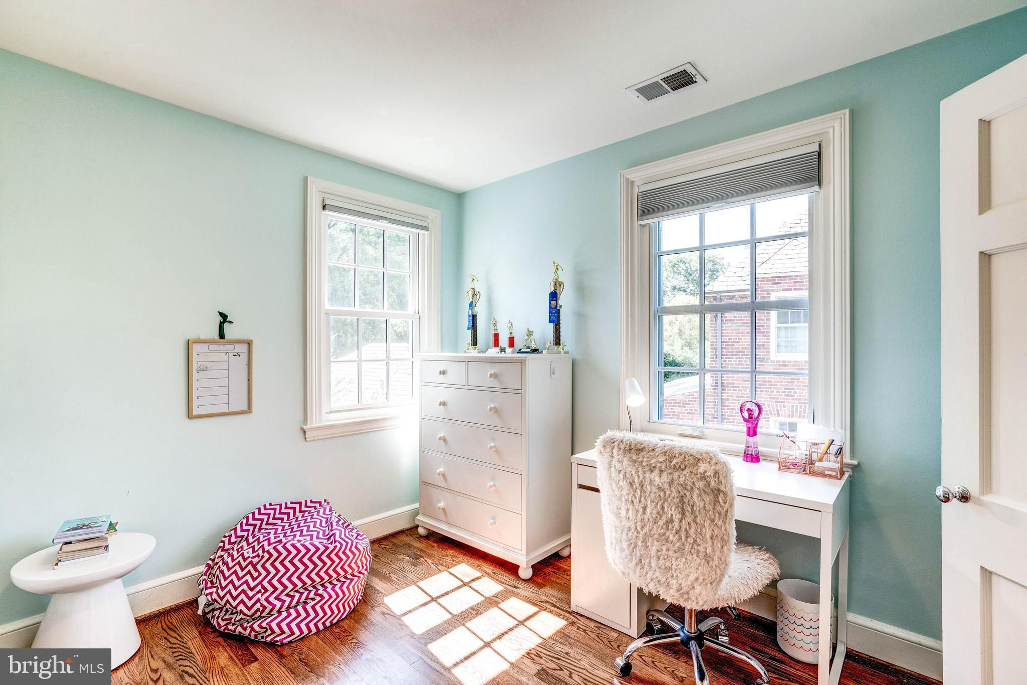 WESTMORELAND HILLS - Residential