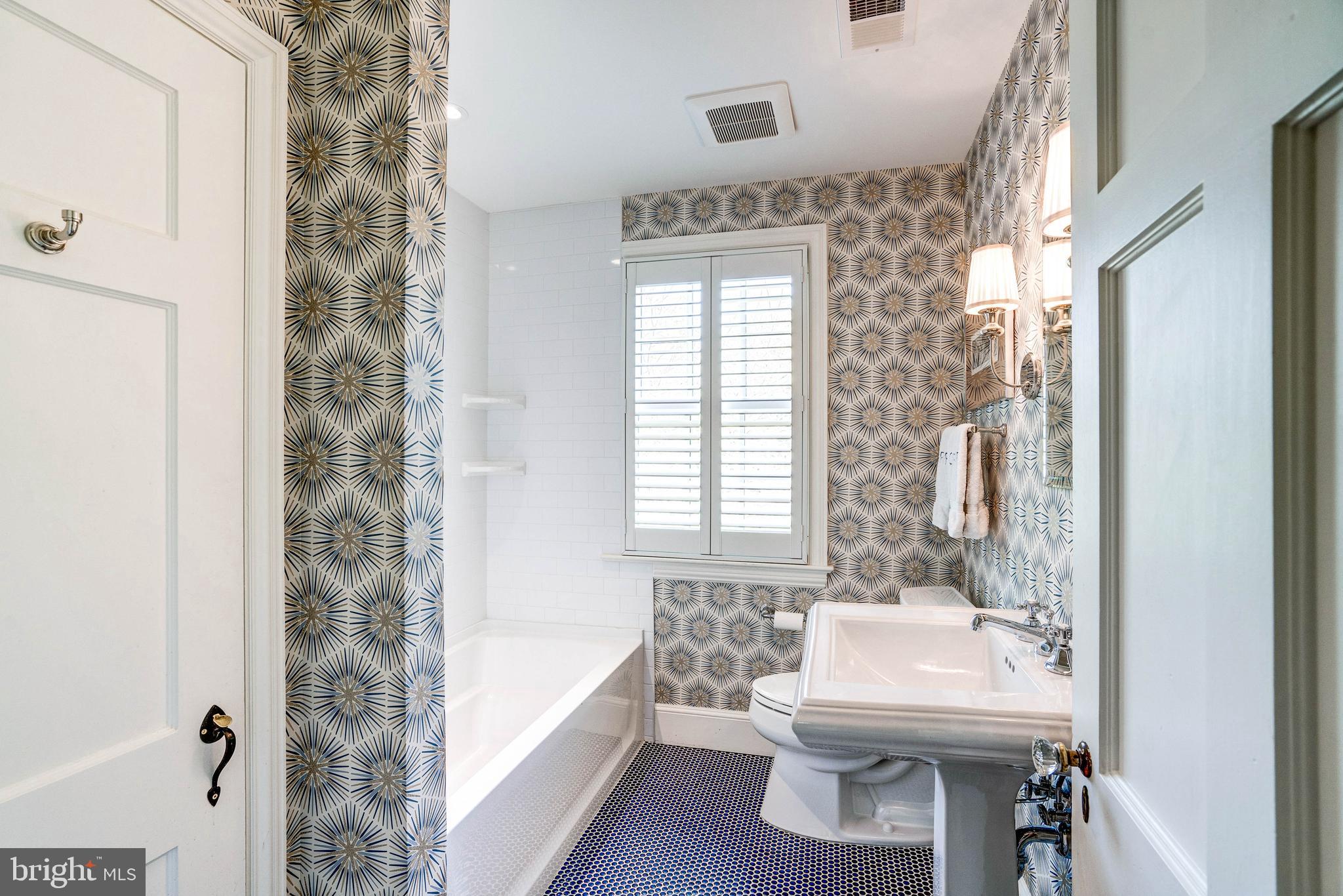 WESTMORELAND HILLS - Residential