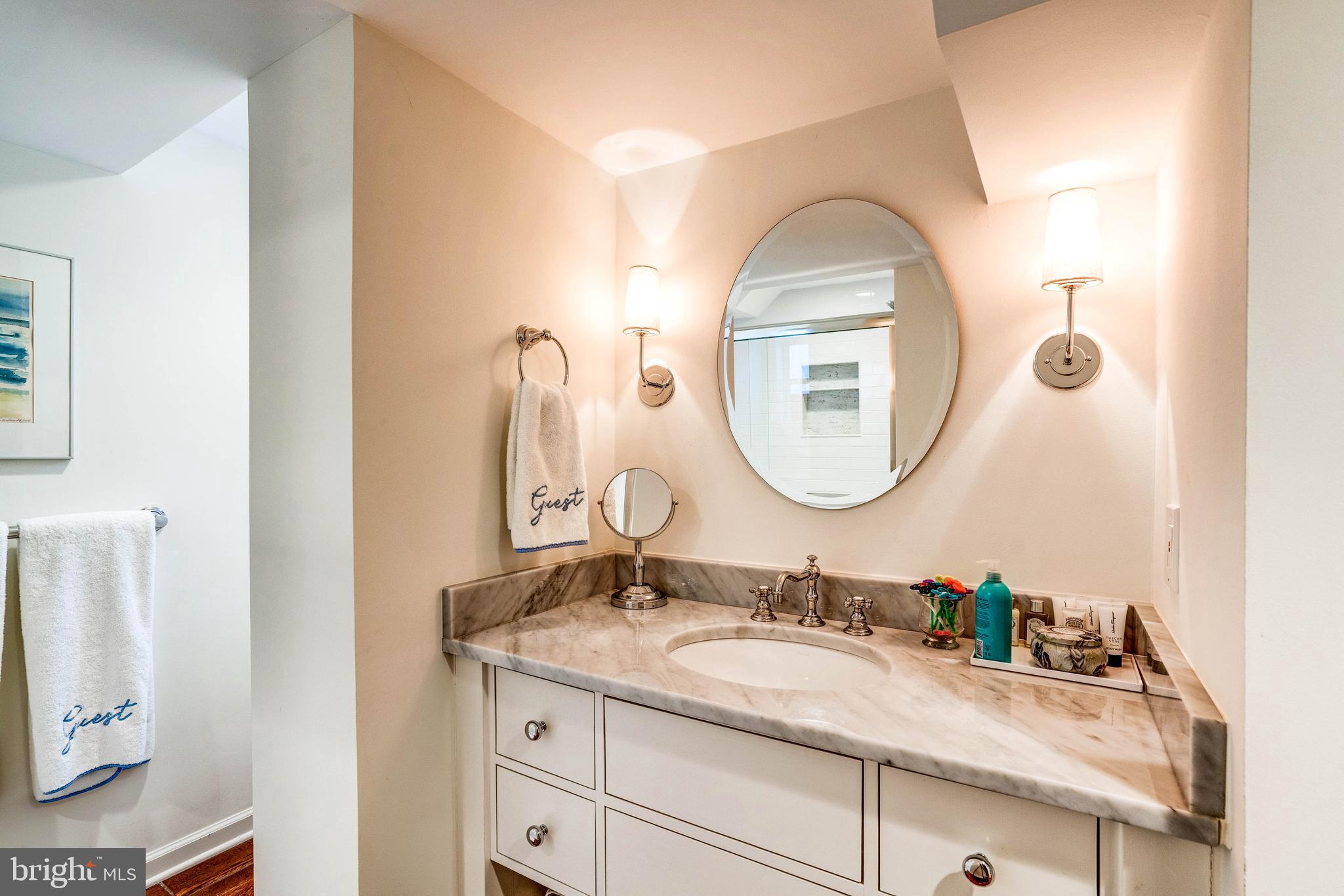 WESTMORELAND HILLS - Residential