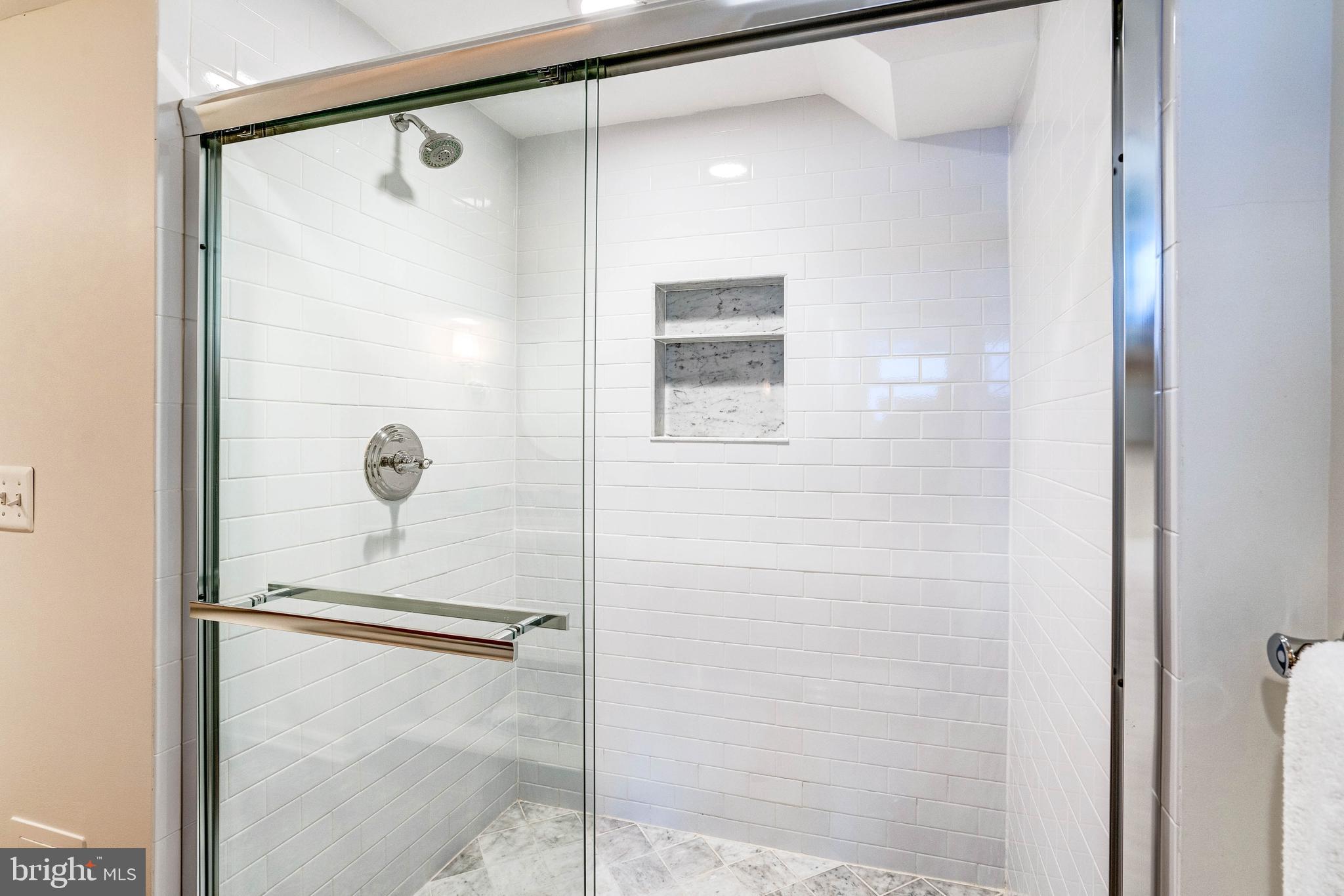 WESTMORELAND HILLS - Residential