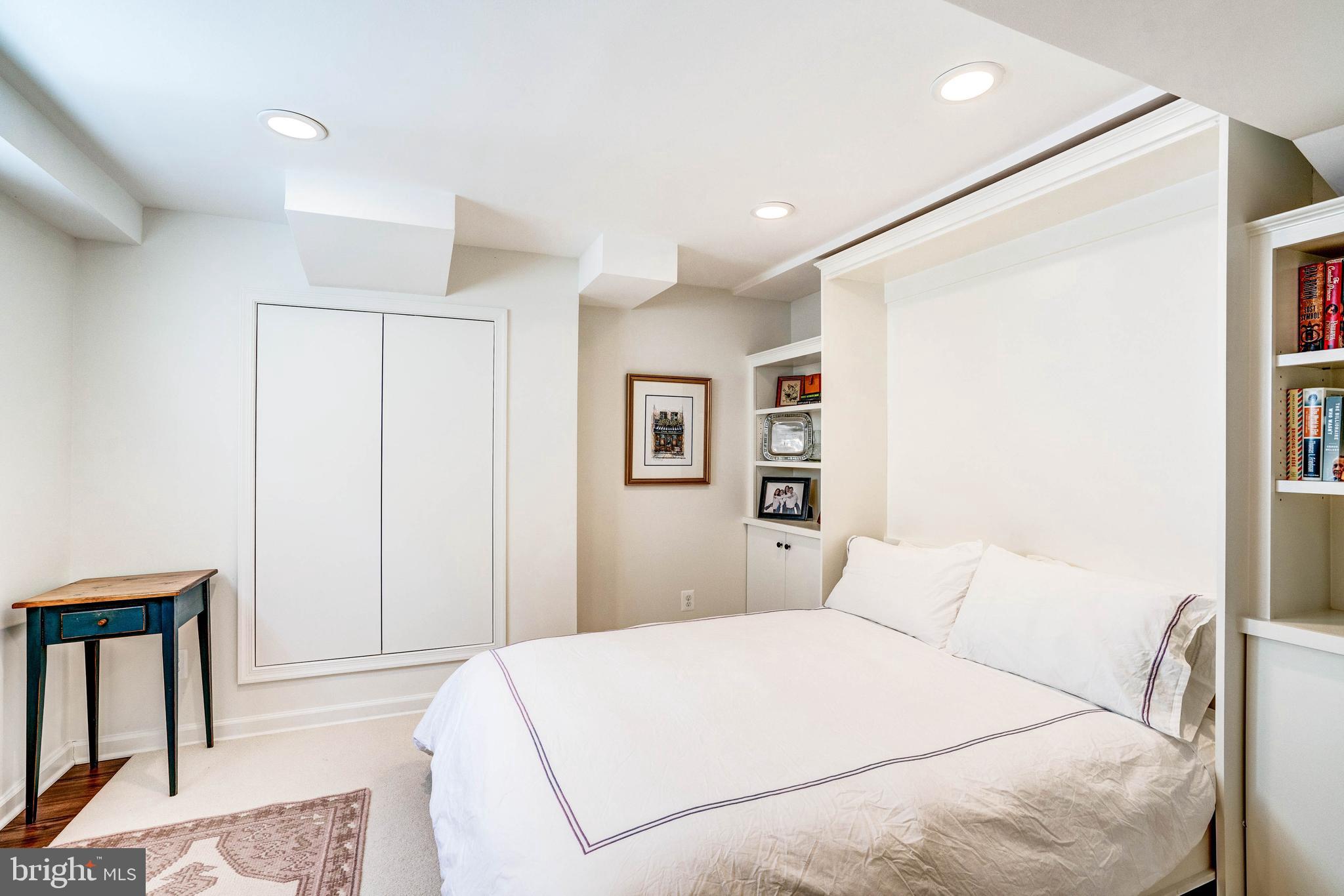 WESTMORELAND HILLS - Residential