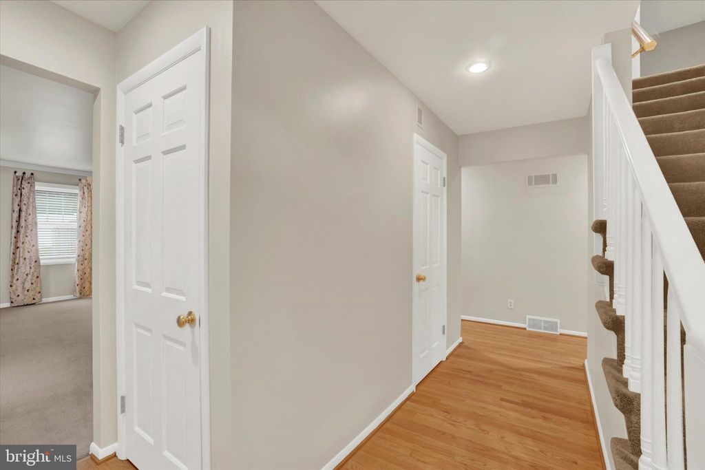 Photo of 2172 Southbrook Drive, YORK, PA 17403 (MLS # PAYK2095378)