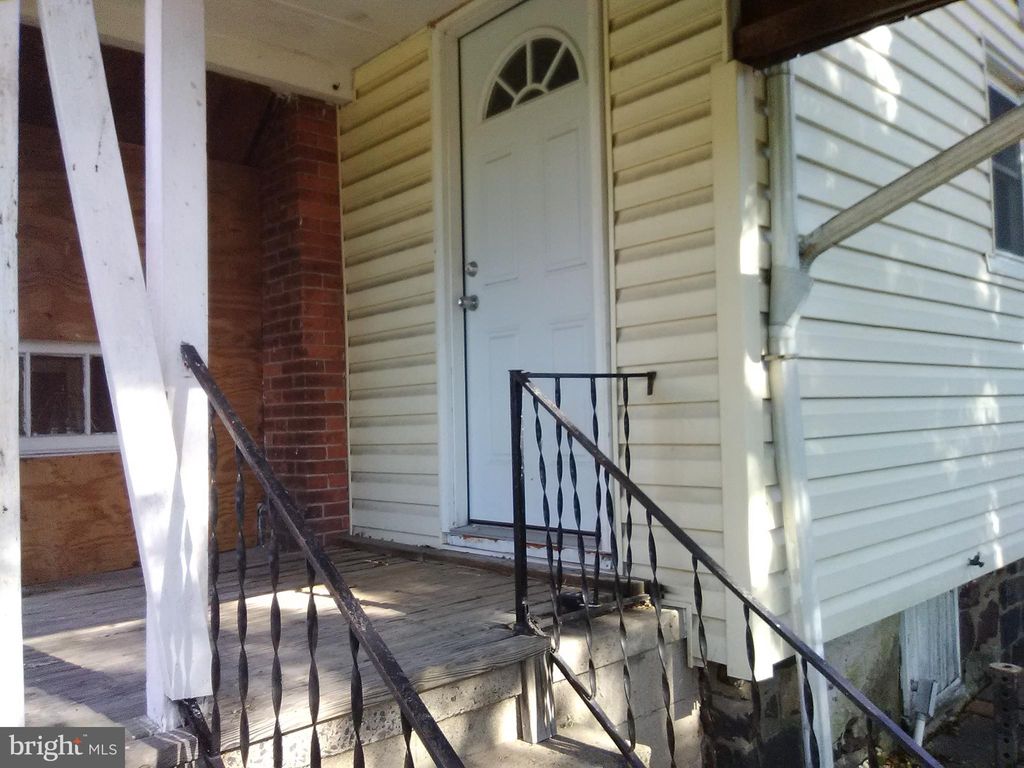 Photo of 102 W Broad Street #1ST FLOOR APARTMENT, SOUDERTON, PA 18964 (MLS # PAMC2132580)