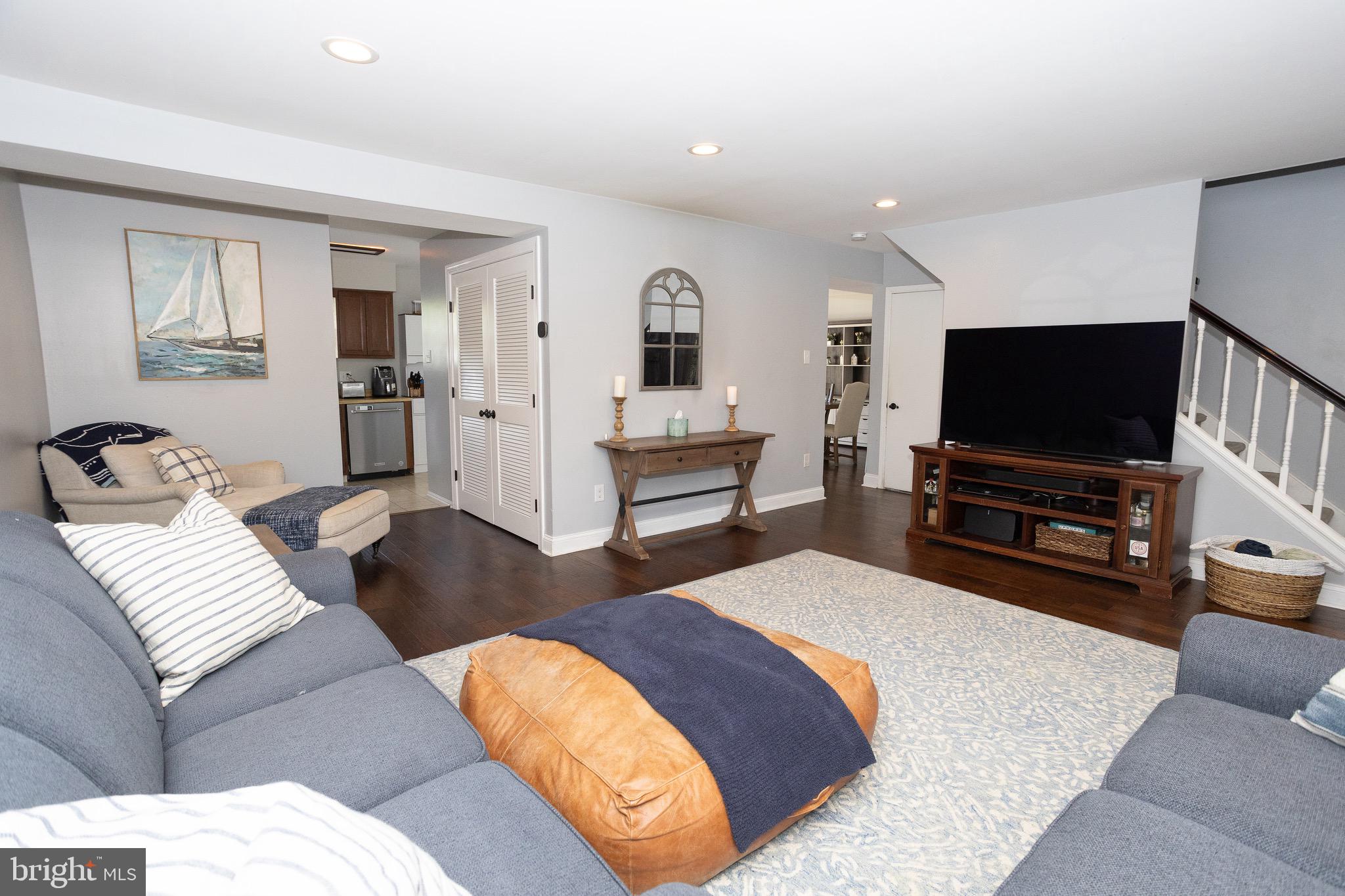 NESHAMINY VALLEY - Residential