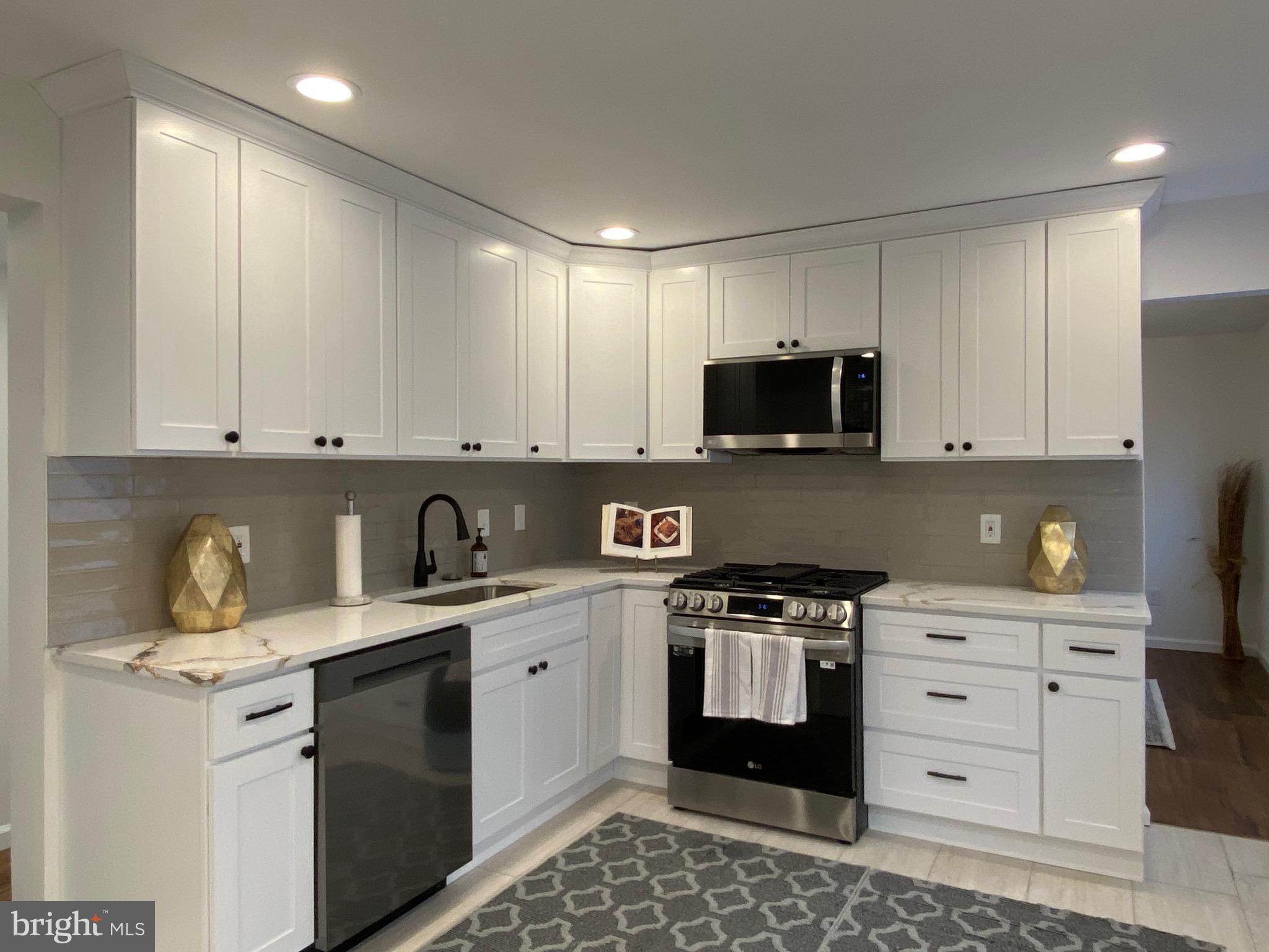 SPRINGBROOK - Residential