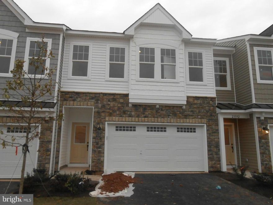 STUNNING, BRAND NEW Van Metre Middle Villa in Brambleton LandBay FOR RENT!  Verizon Internet & Basic Cable included! Gourmet Kitch w/granite,SS Apps, island w/brkfst br, gas cktop, wall oven, & built in microwave! Amenities: Basketball Courts,Bike Trail,Community Center, pool, tennis courts, playgrounds, & more. Main Level access (No steps)