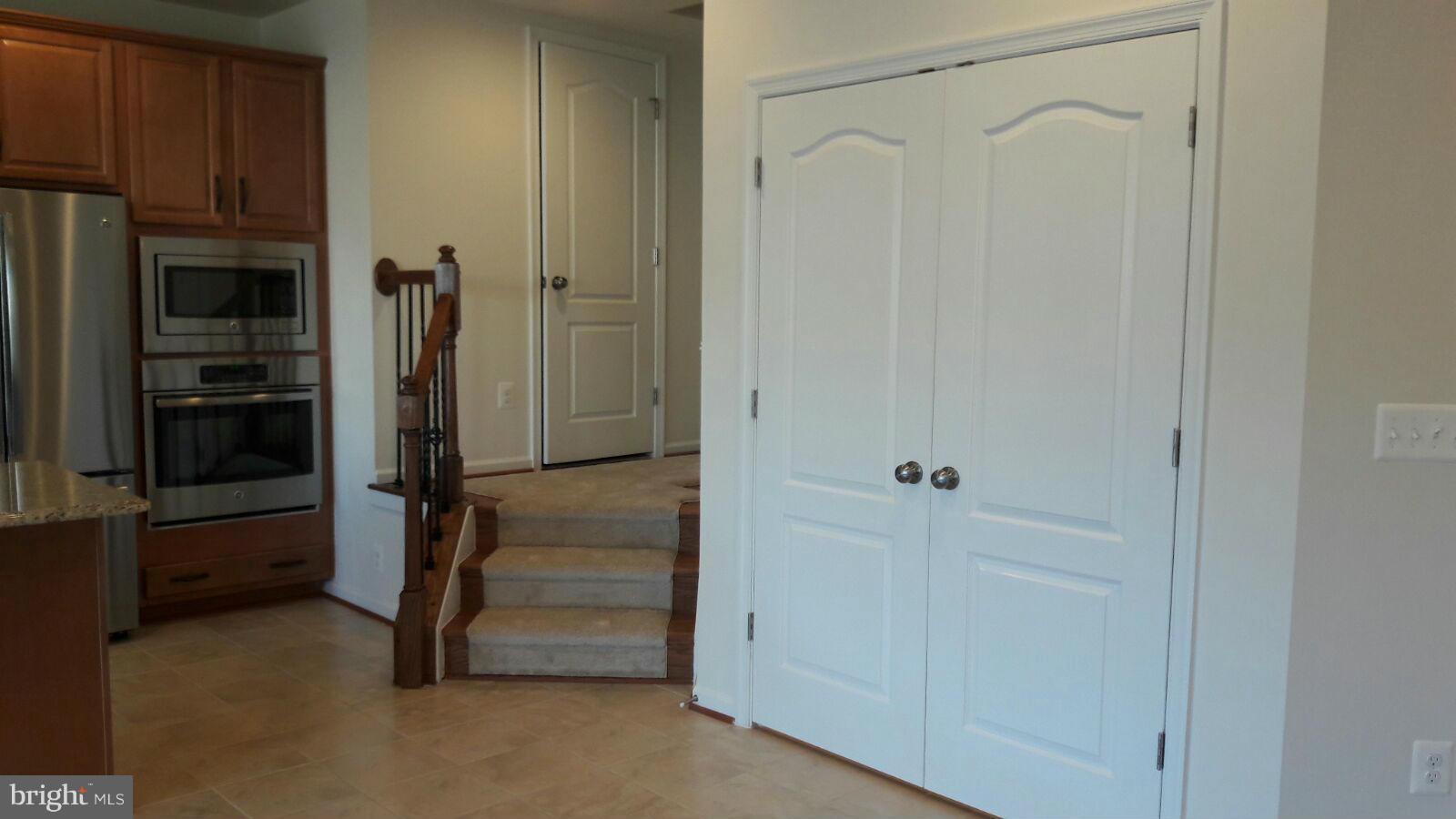 BRAMBLETON LANDBAY 3 - Residential Lease