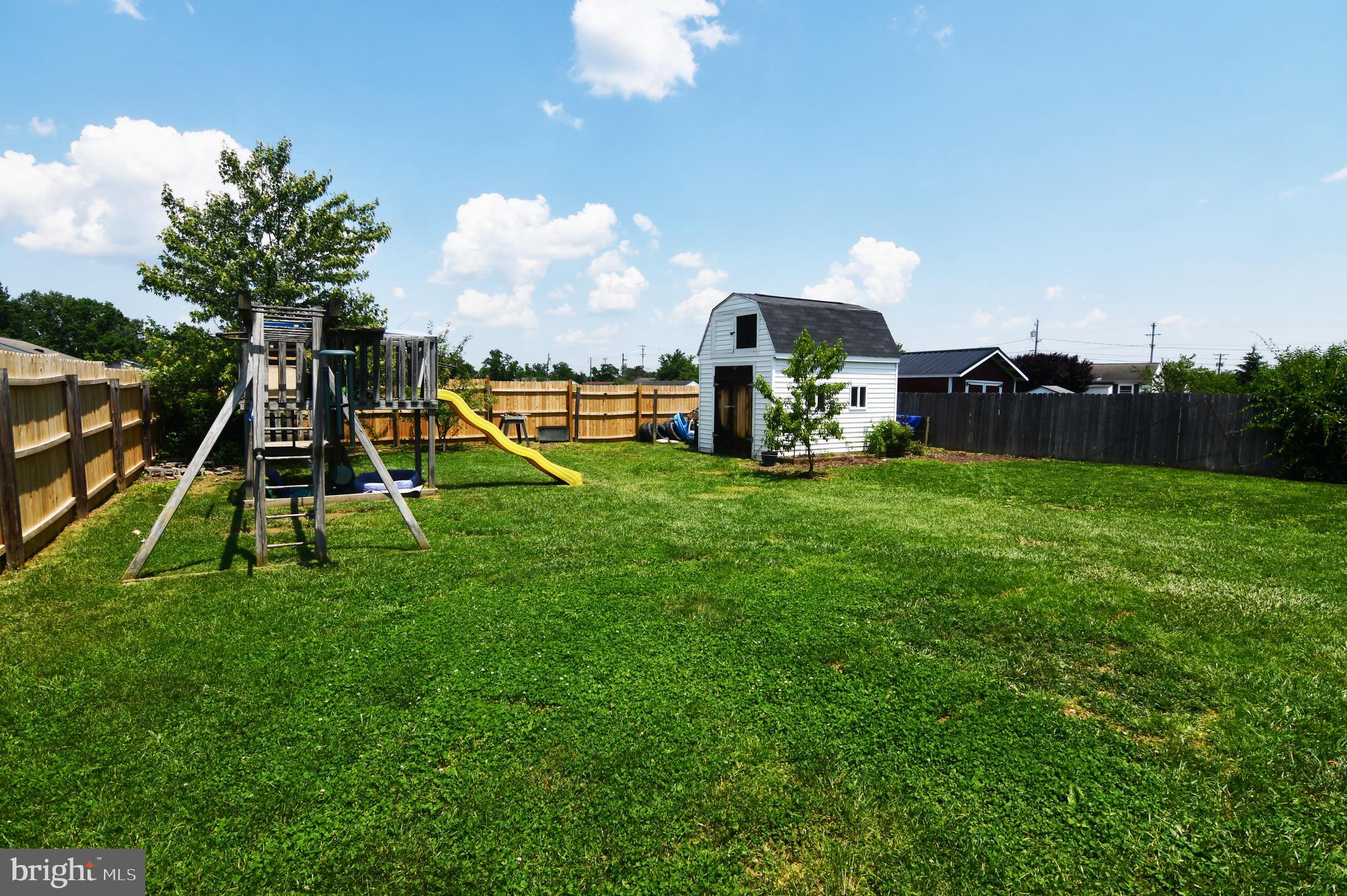 COUNTRY PARK - Residential