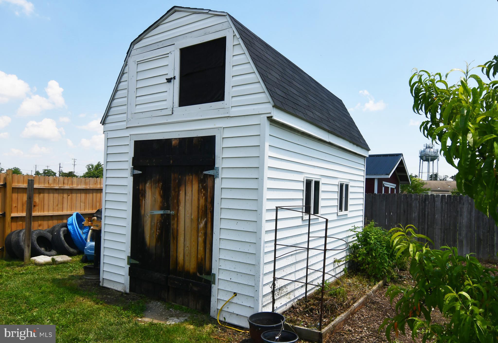 COUNTRY PARK - Residential