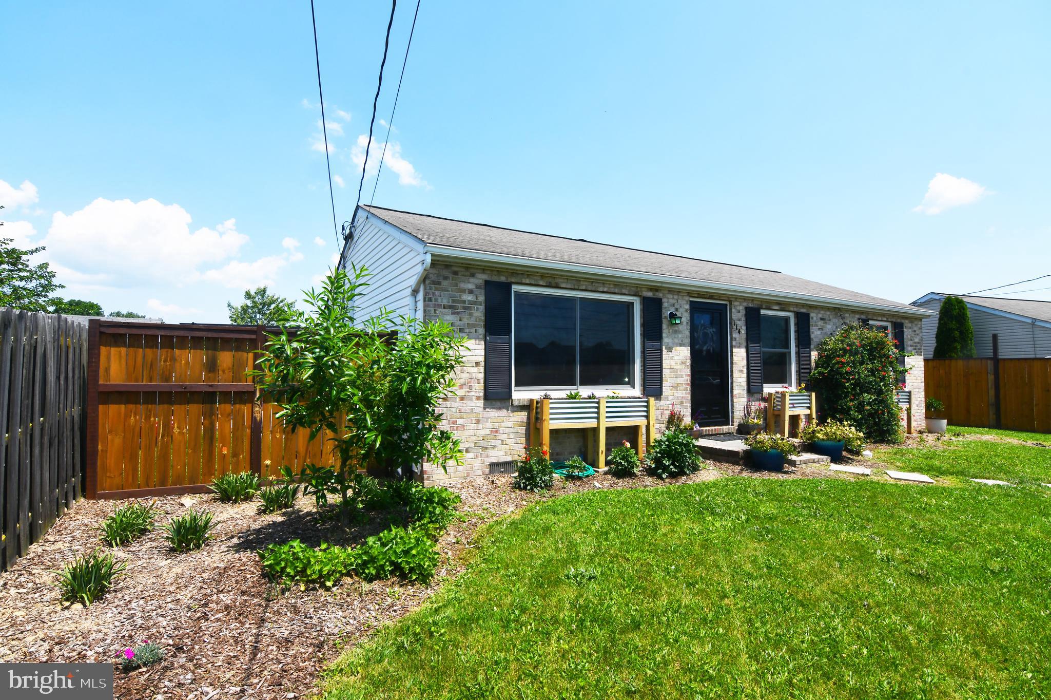 COUNTRY PARK - Residential