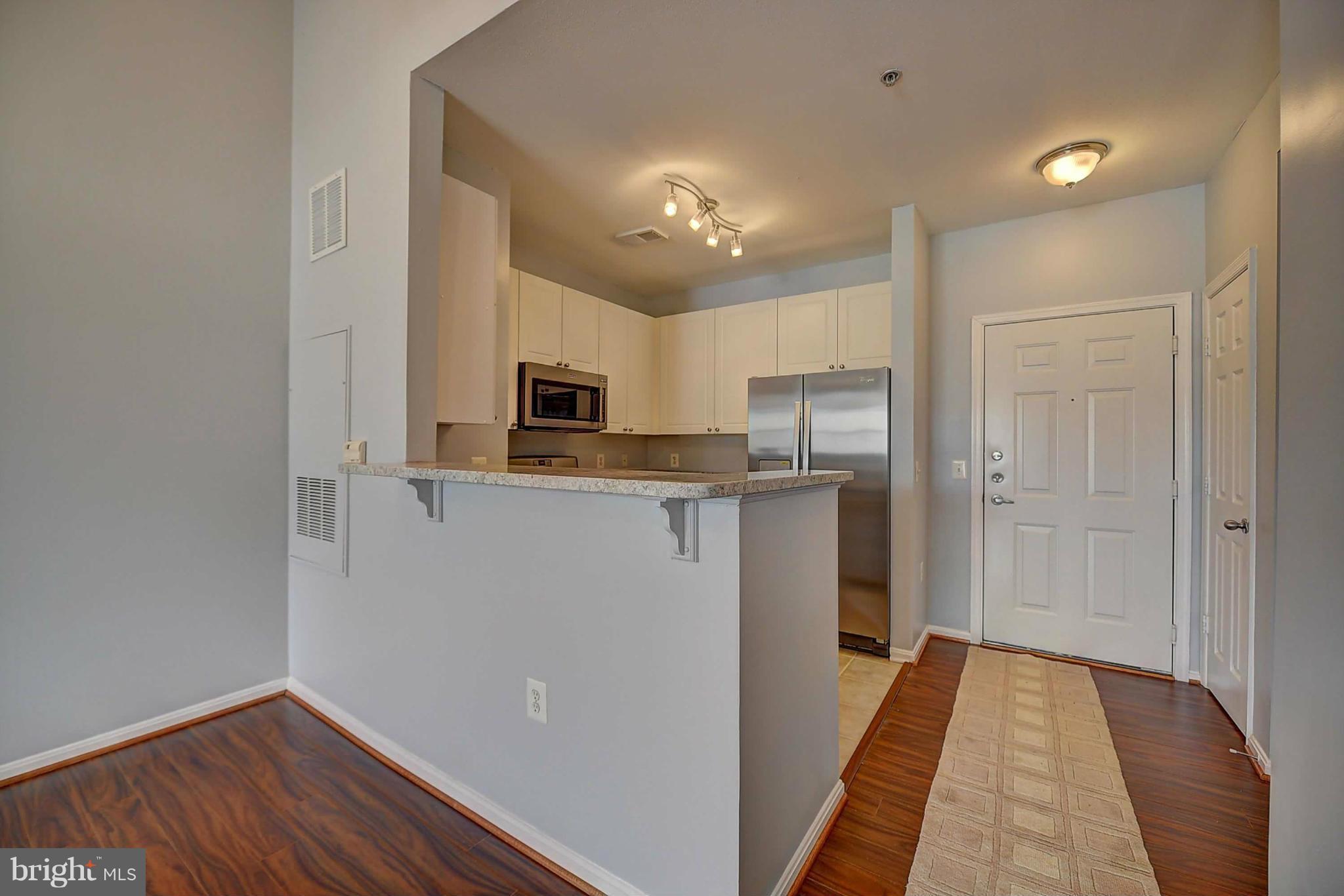 MARQUIS AT VIENNA STATION - Residential