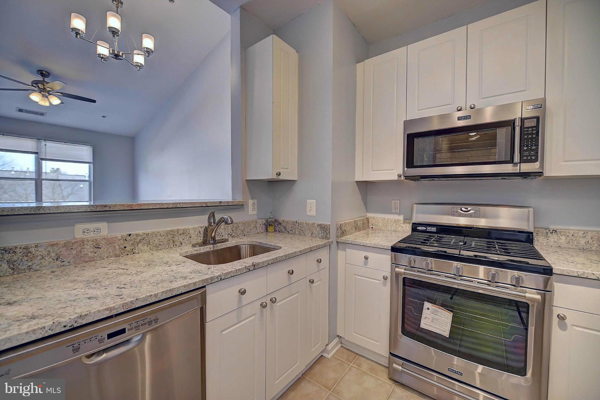 MARQUIS AT VIENNA STATION - Residential