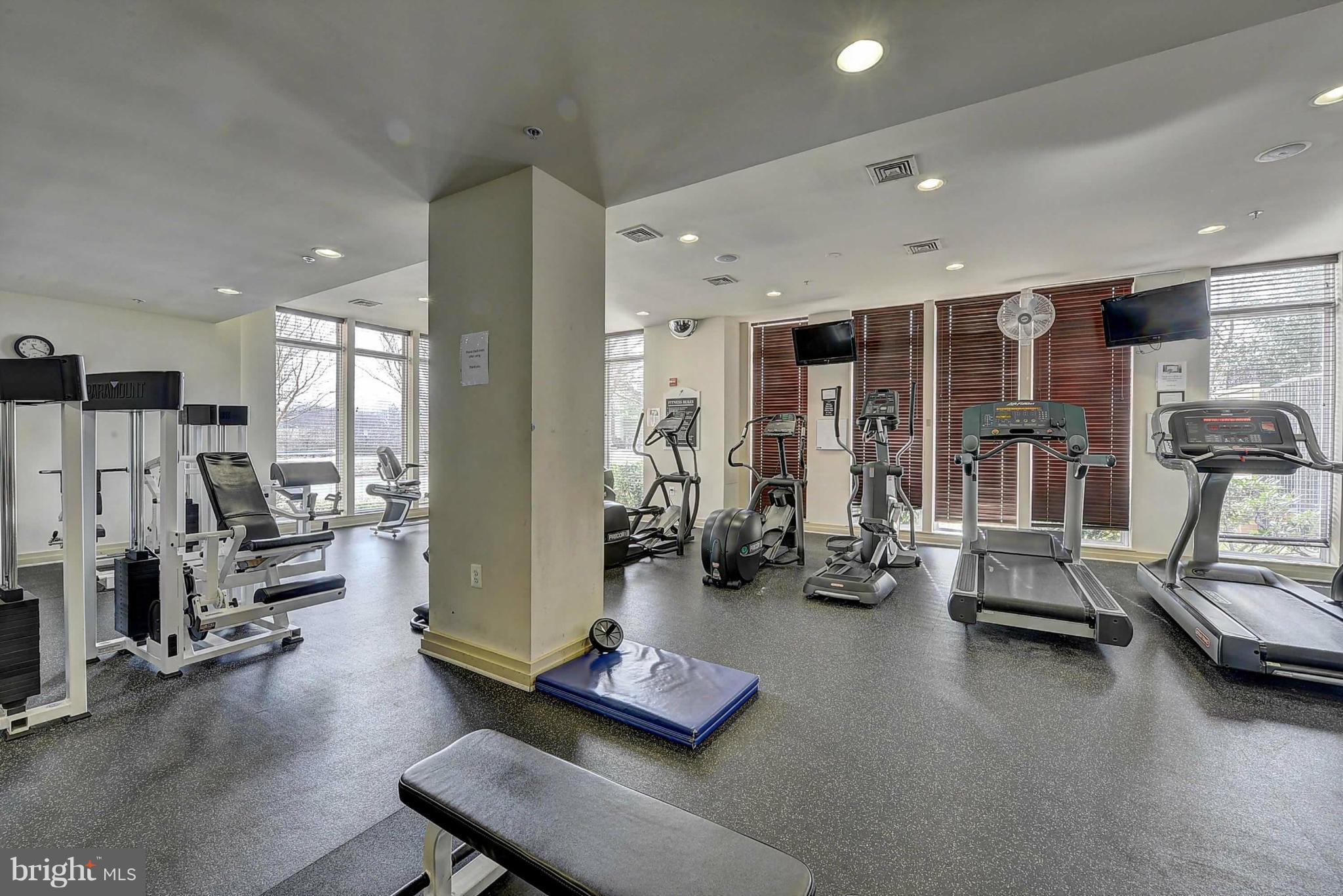 MARQUIS AT VIENNA STATION - Residential