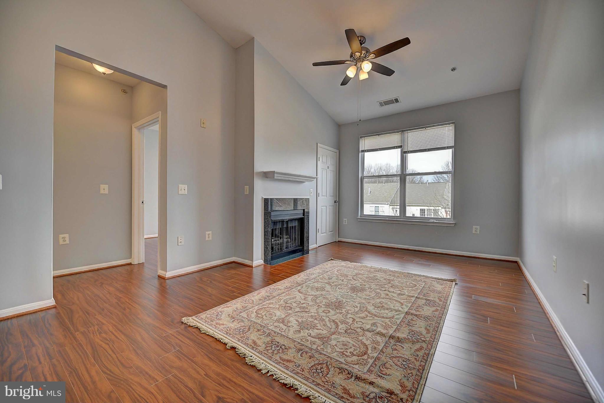 MARQUIS AT VIENNA STATION - Residential