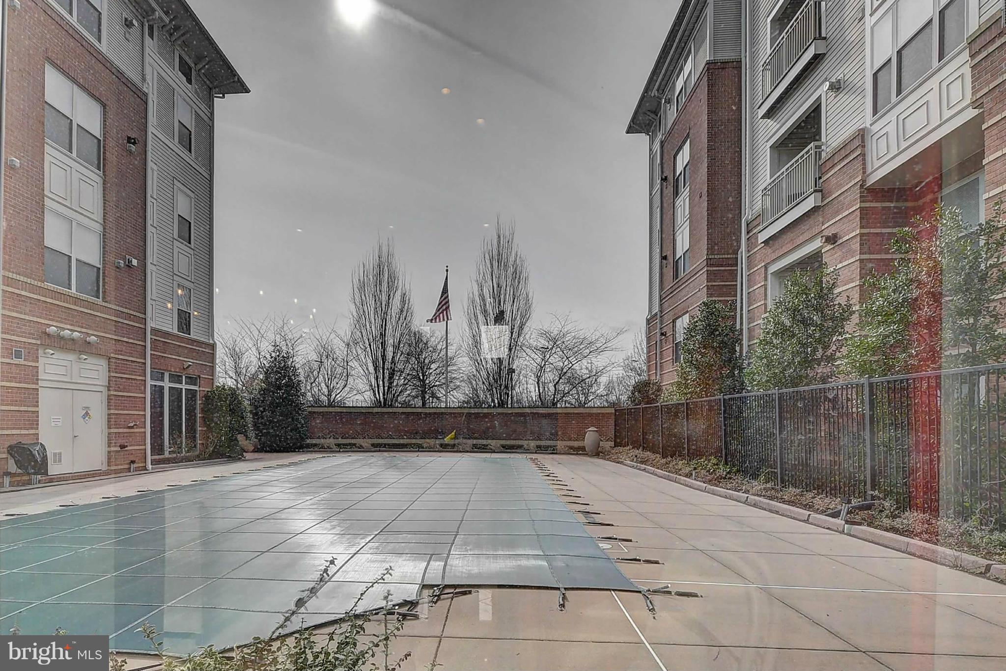 MARQUIS AT VIENNA STATION - Residential