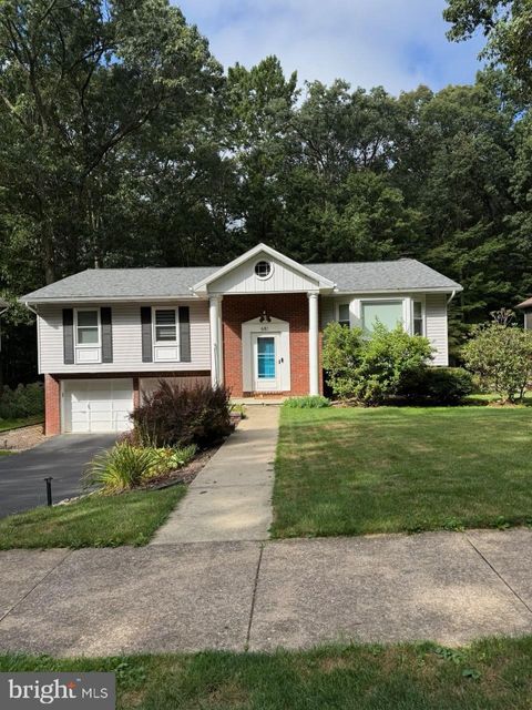 Homes For Sale - 681 Berkshire Drive<br/> Centre County, STATE COLLEGE, PA 16803