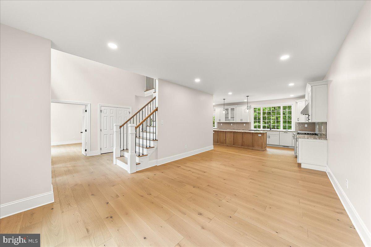 804 WAVERLY ROAD