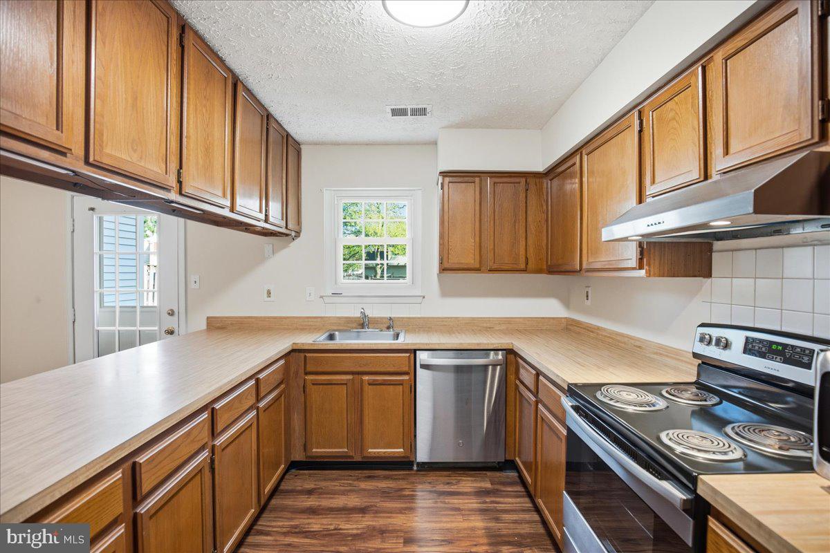 HAMPSHIRE - Residential