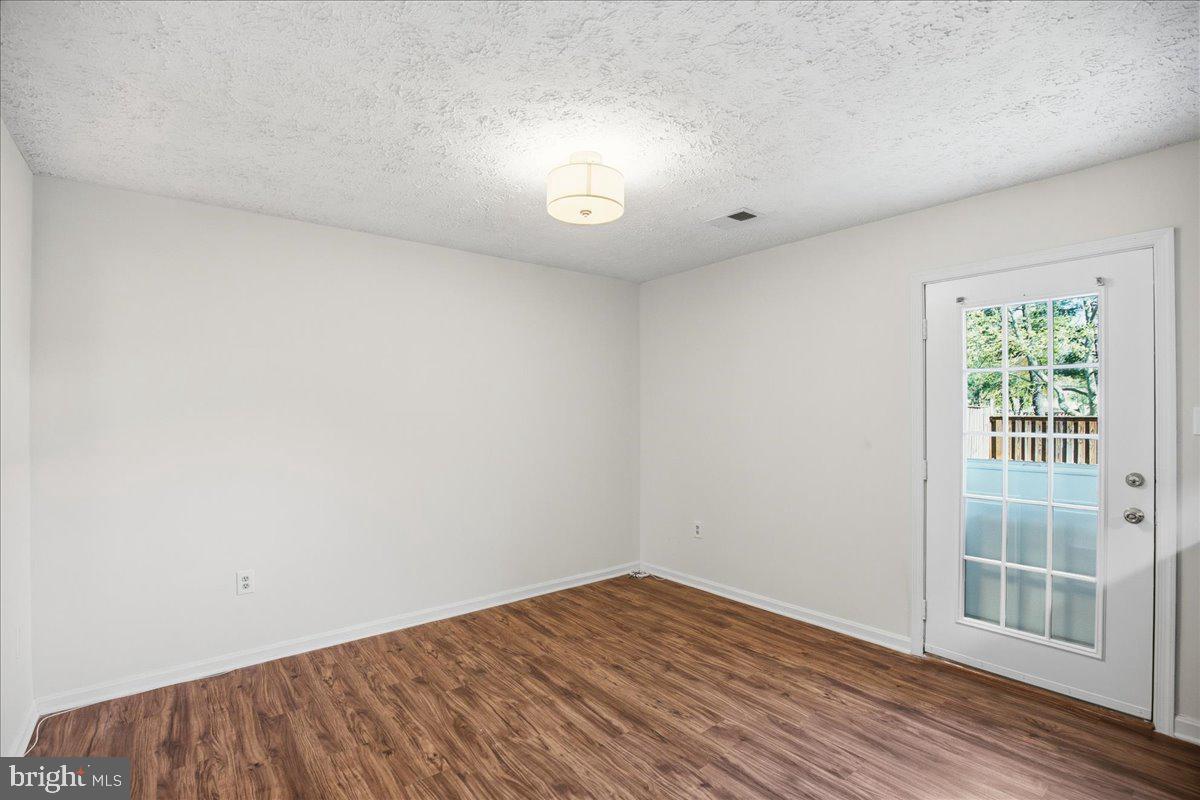 HAMPSHIRE - Residential