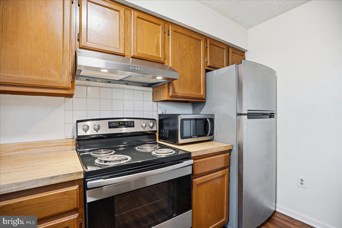 HAMPSHIRE - Residential