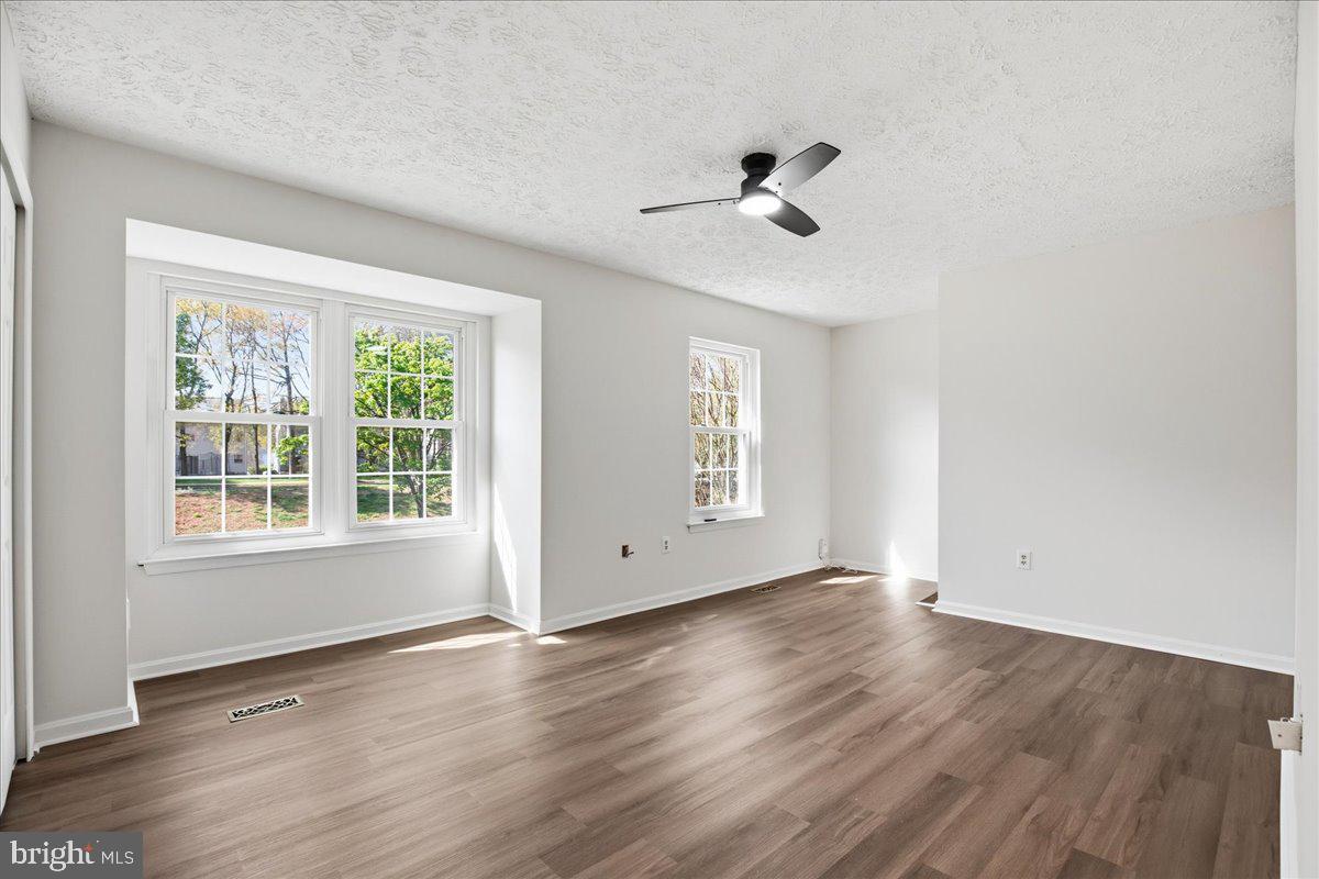 HAMPSHIRE - Residential