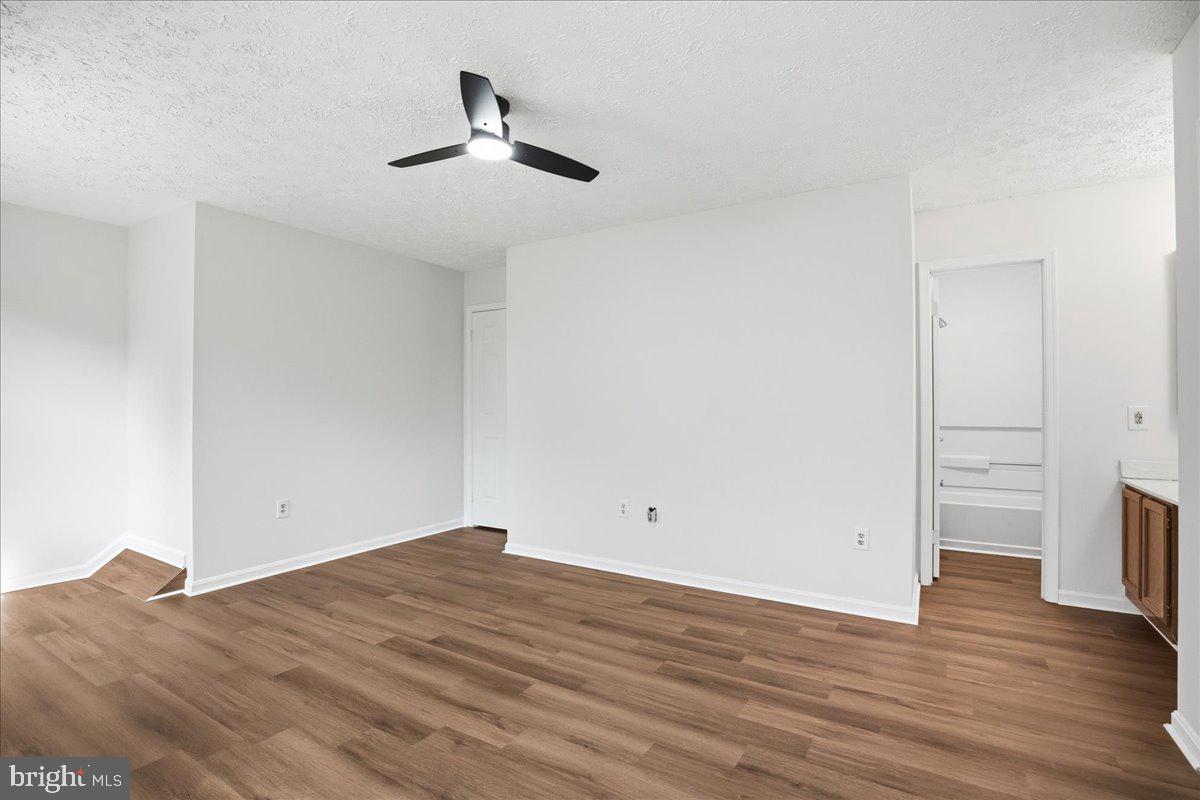 HAMPSHIRE - Residential