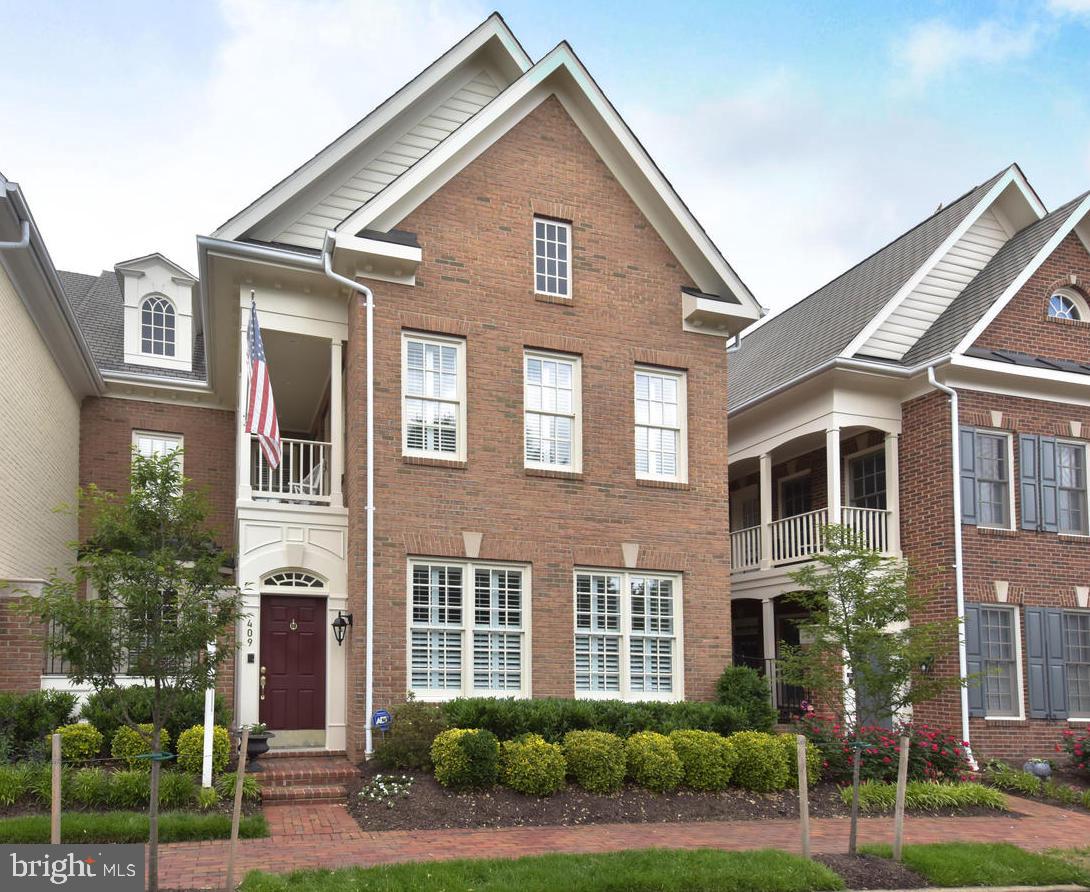 OLD TOWN VILLAGE - Residential