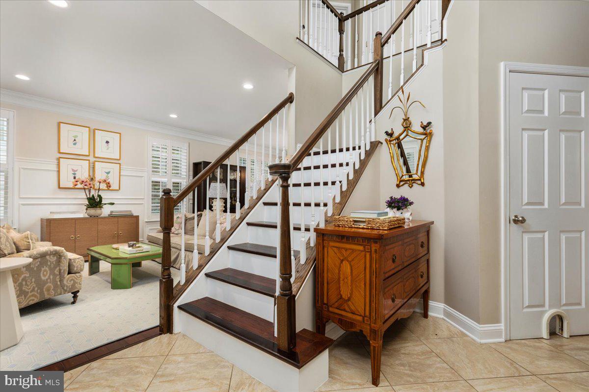 821 SANTMYER DRIVE SE