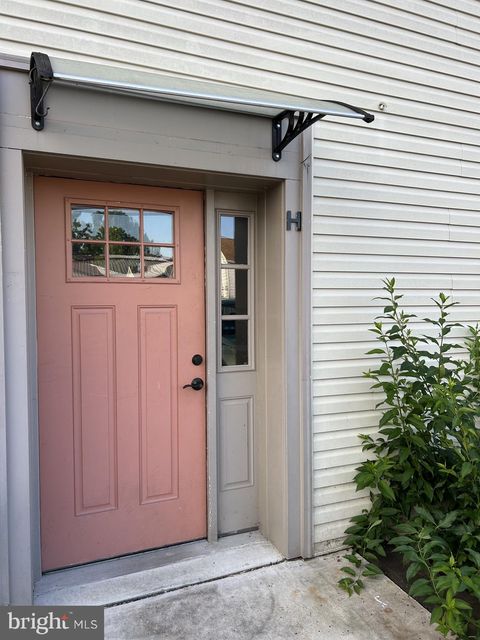 Homes For Rent - 168 S Main Street #H<br/> Lancaster County, MANHEIM, PA 17545