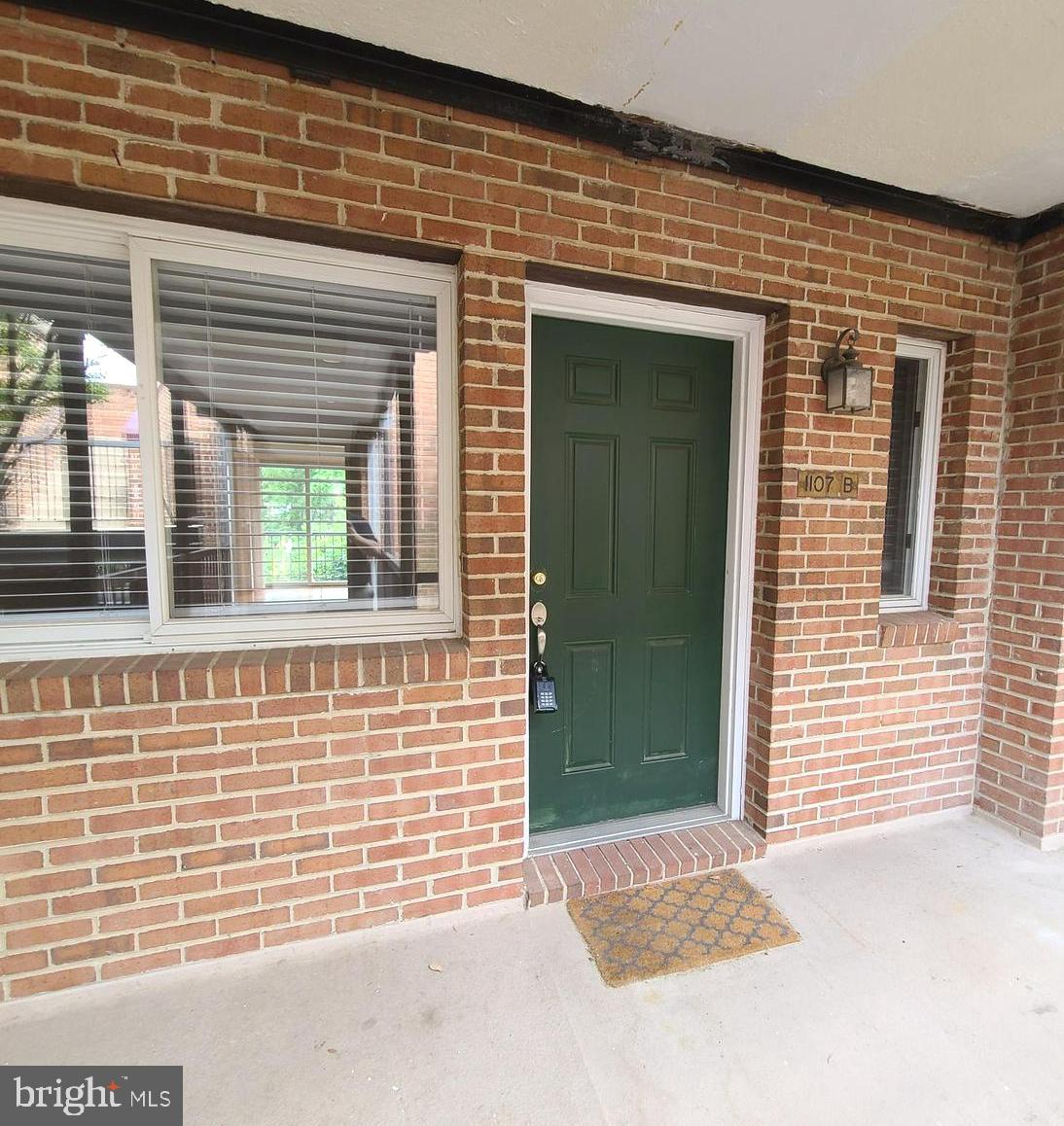 1107 N TAYLOR STREET B
