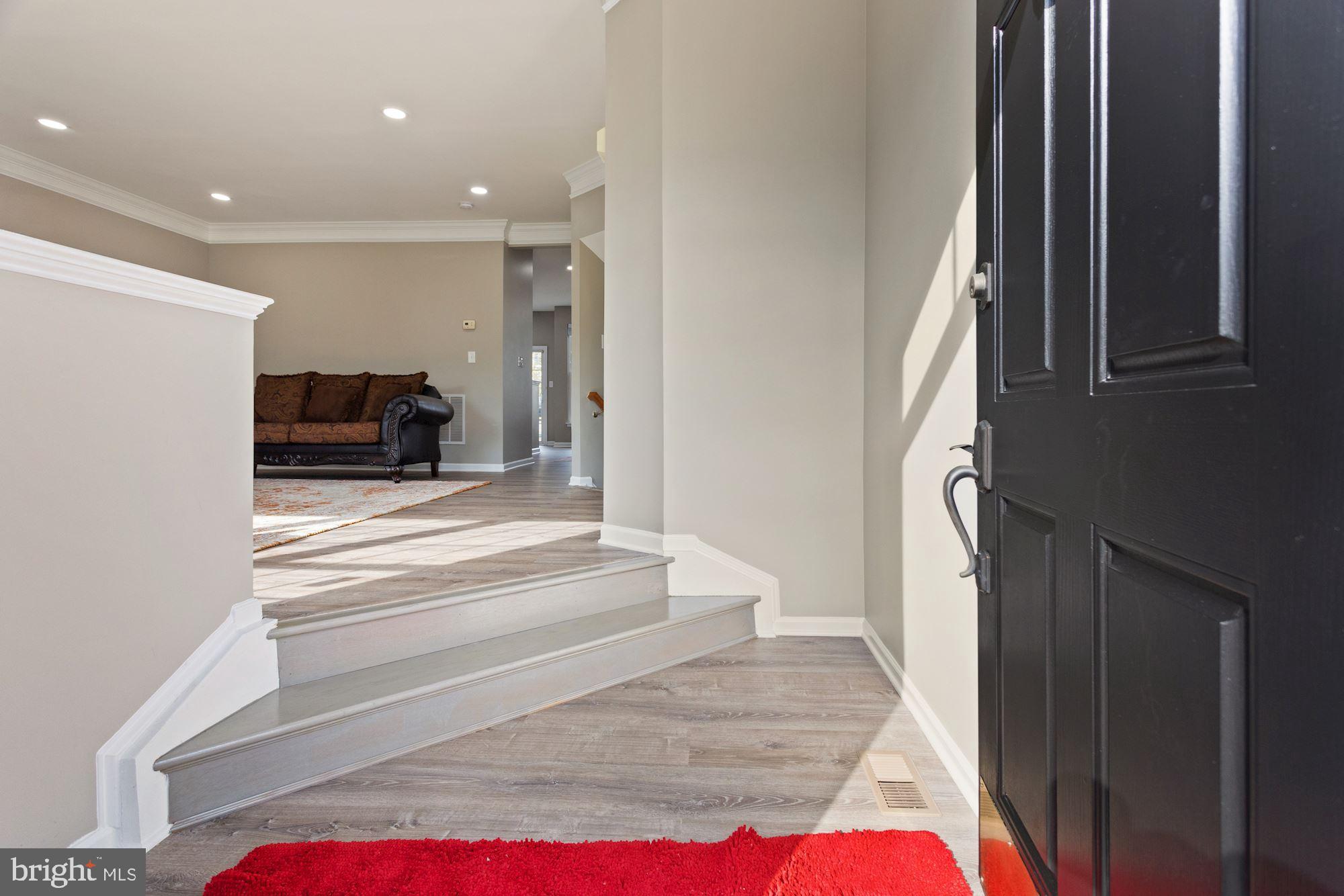 SOUTH RIDING - Residential