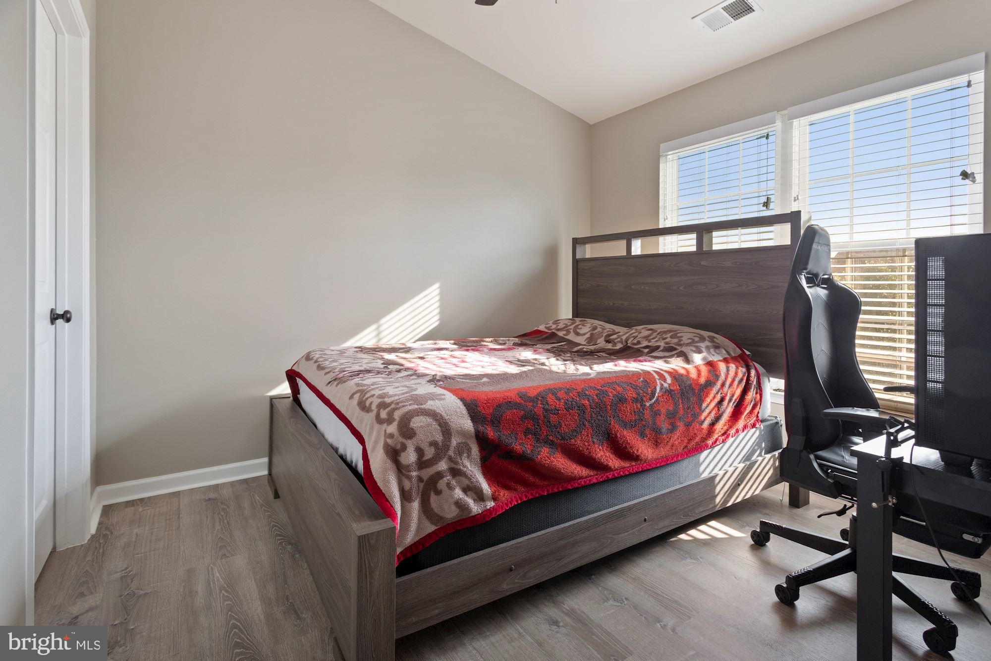 SOUTH RIDING - Residential