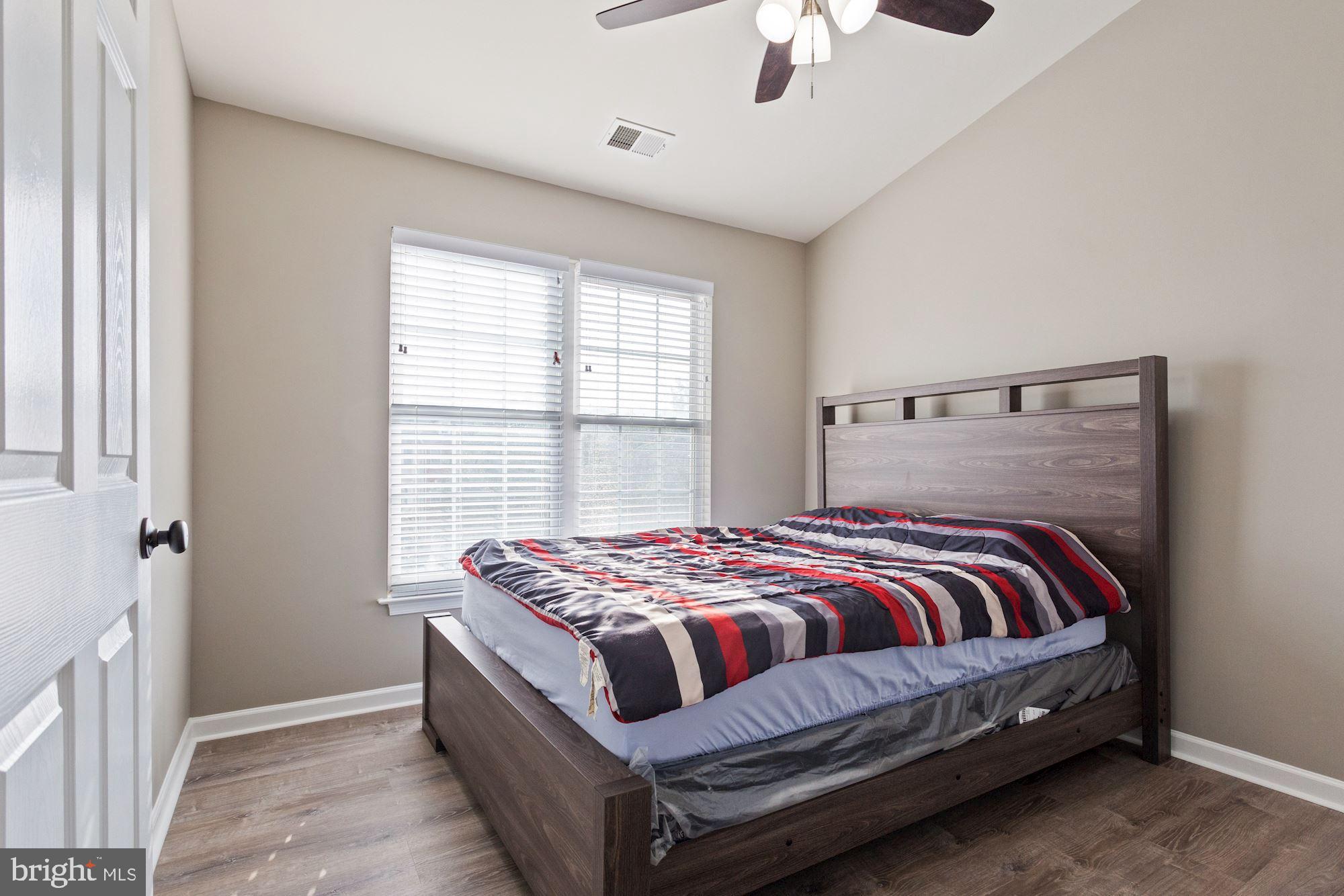 SOUTH RIDING - Residential