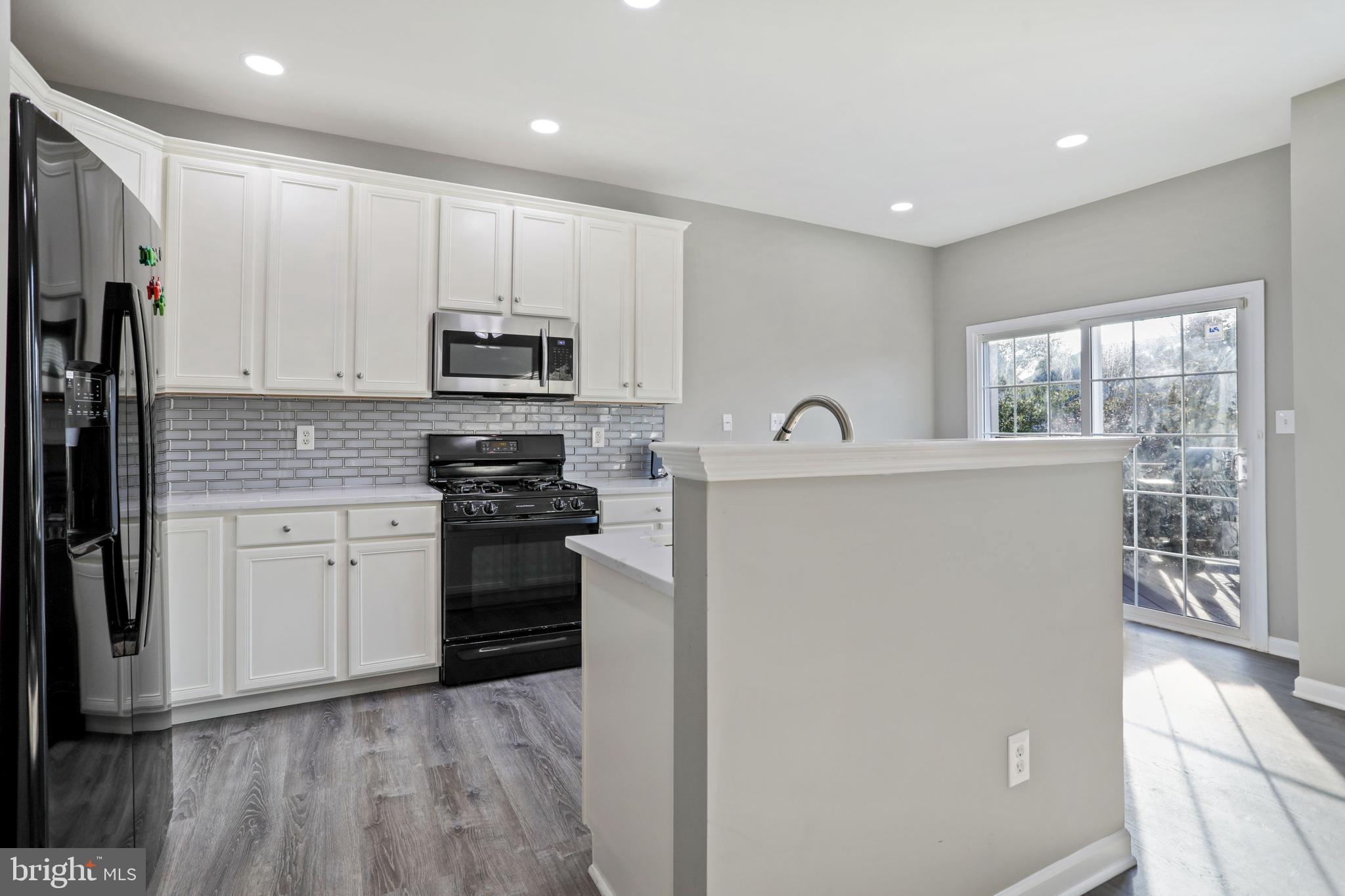 SOUTH RIDING - Residential