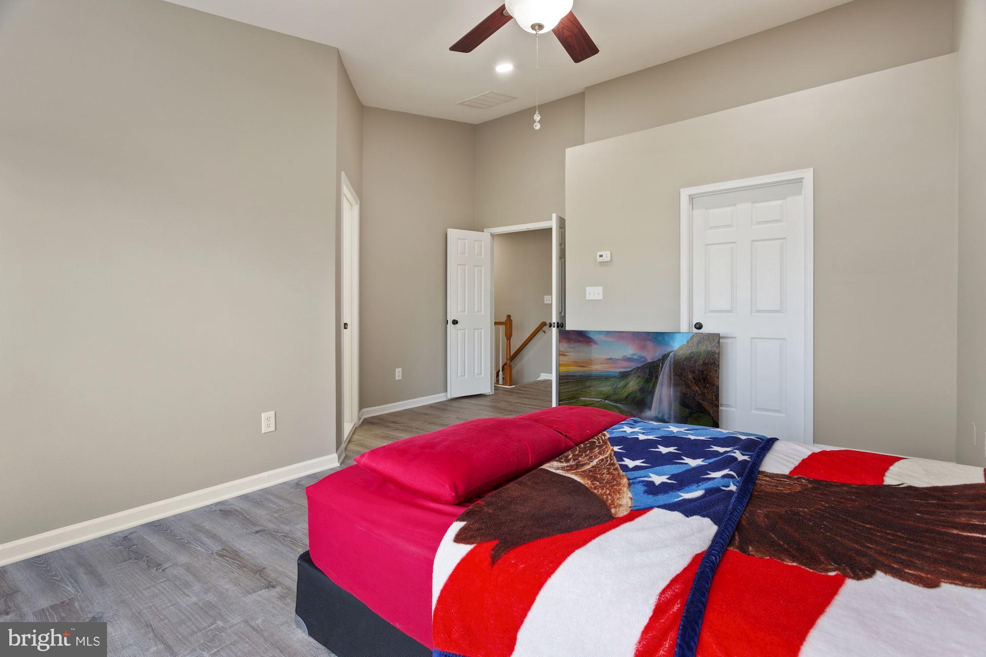 SOUTH RIDING - Residential