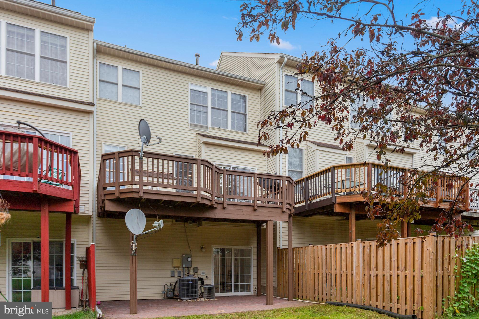 SOUTH RIDING - Residential