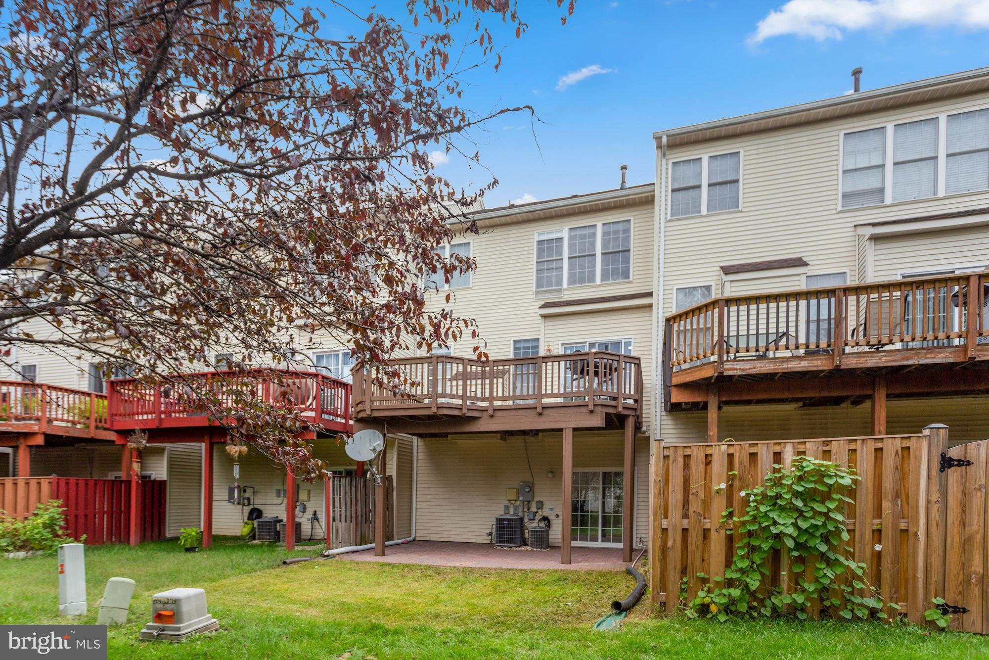 SOUTH RIDING - Residential